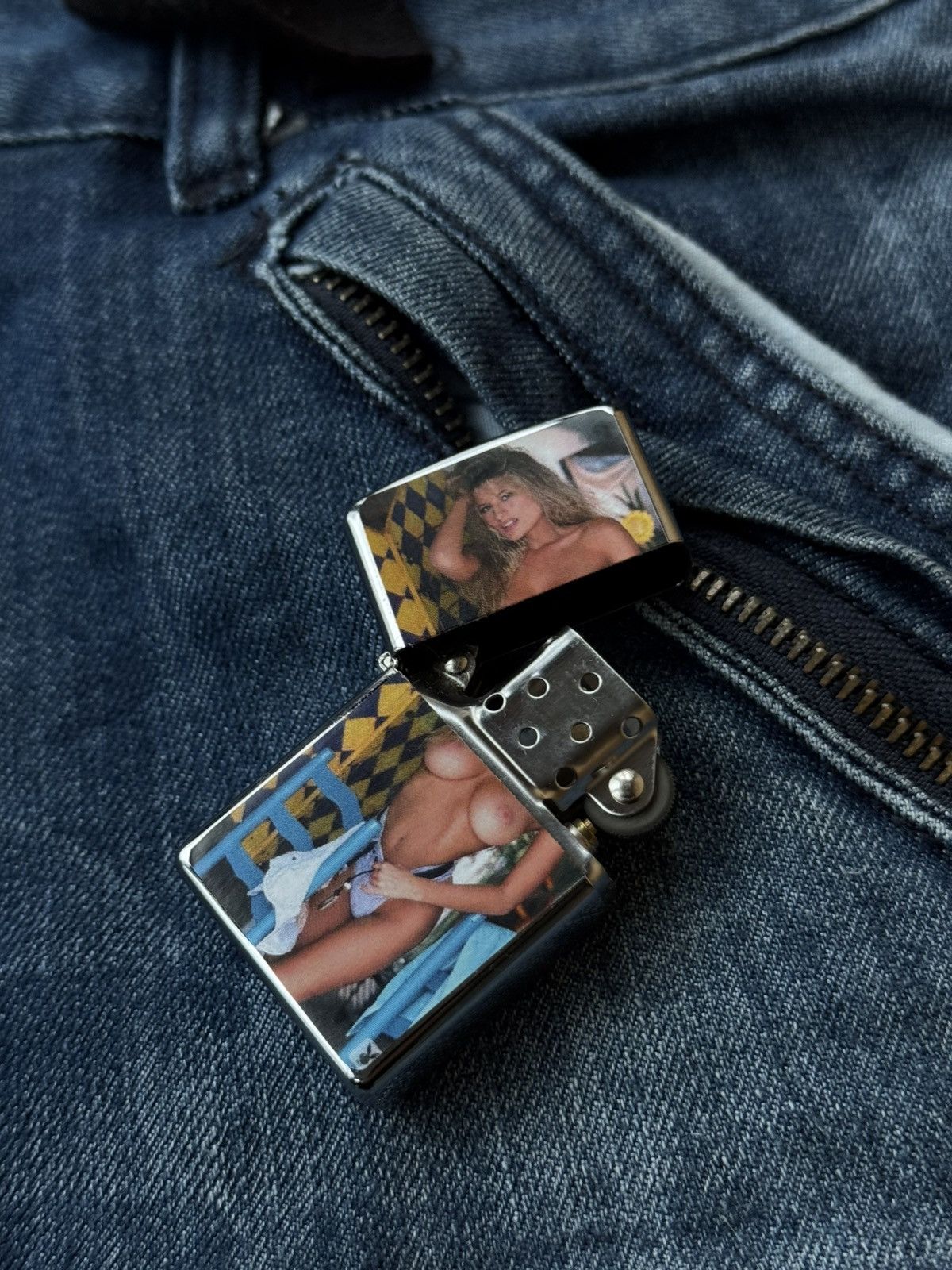 Vintage Vintage 00s Sexy nude Girl Hippie Beach style lighter Size ONE SIZE - 2 Thumbnail