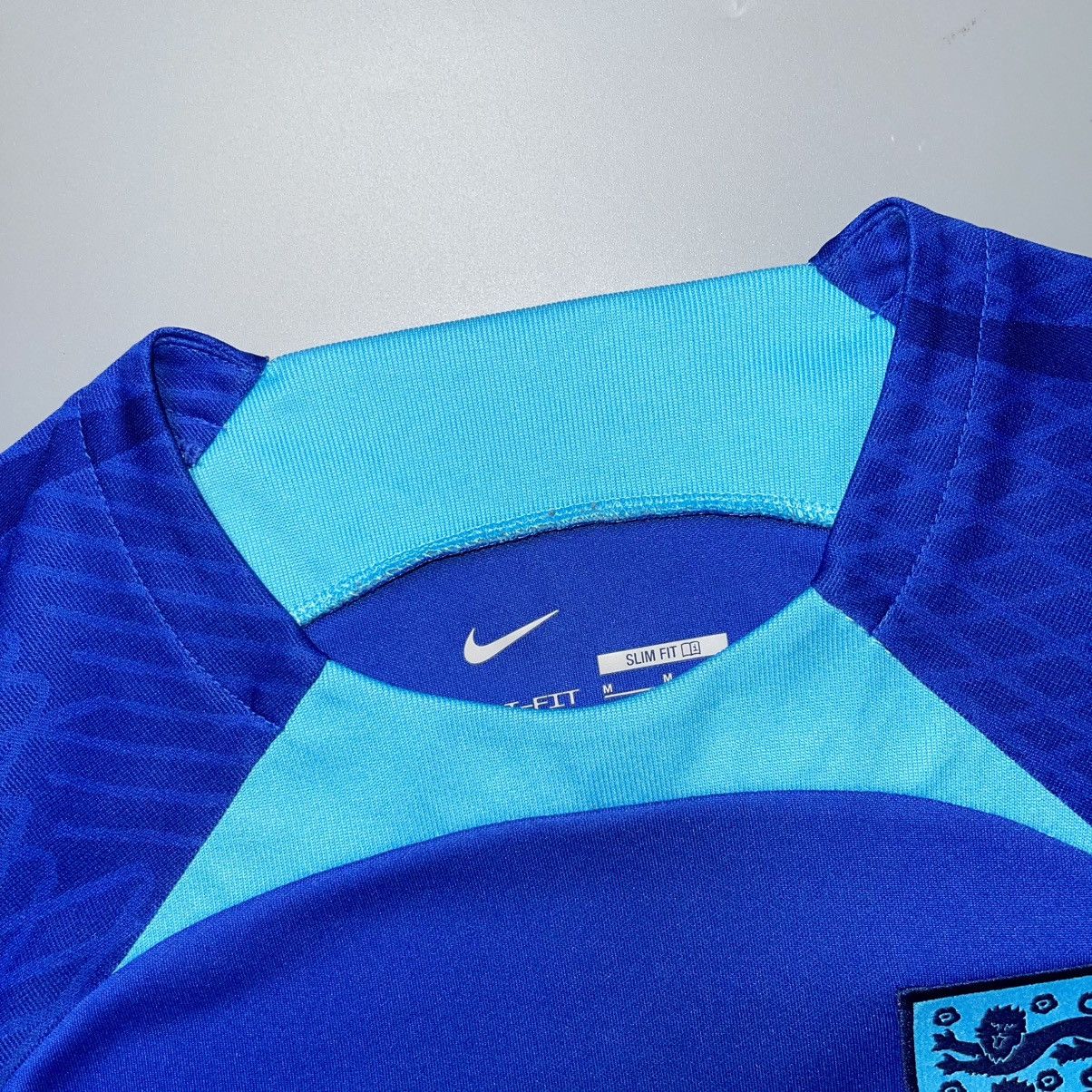 Vintage ENGLAND x STUSSY NIKE 2022 WORLD CUP SOCCER TRAINING JERSEY Size US M / EU 48-50 / 2 - 4 Thumbnail