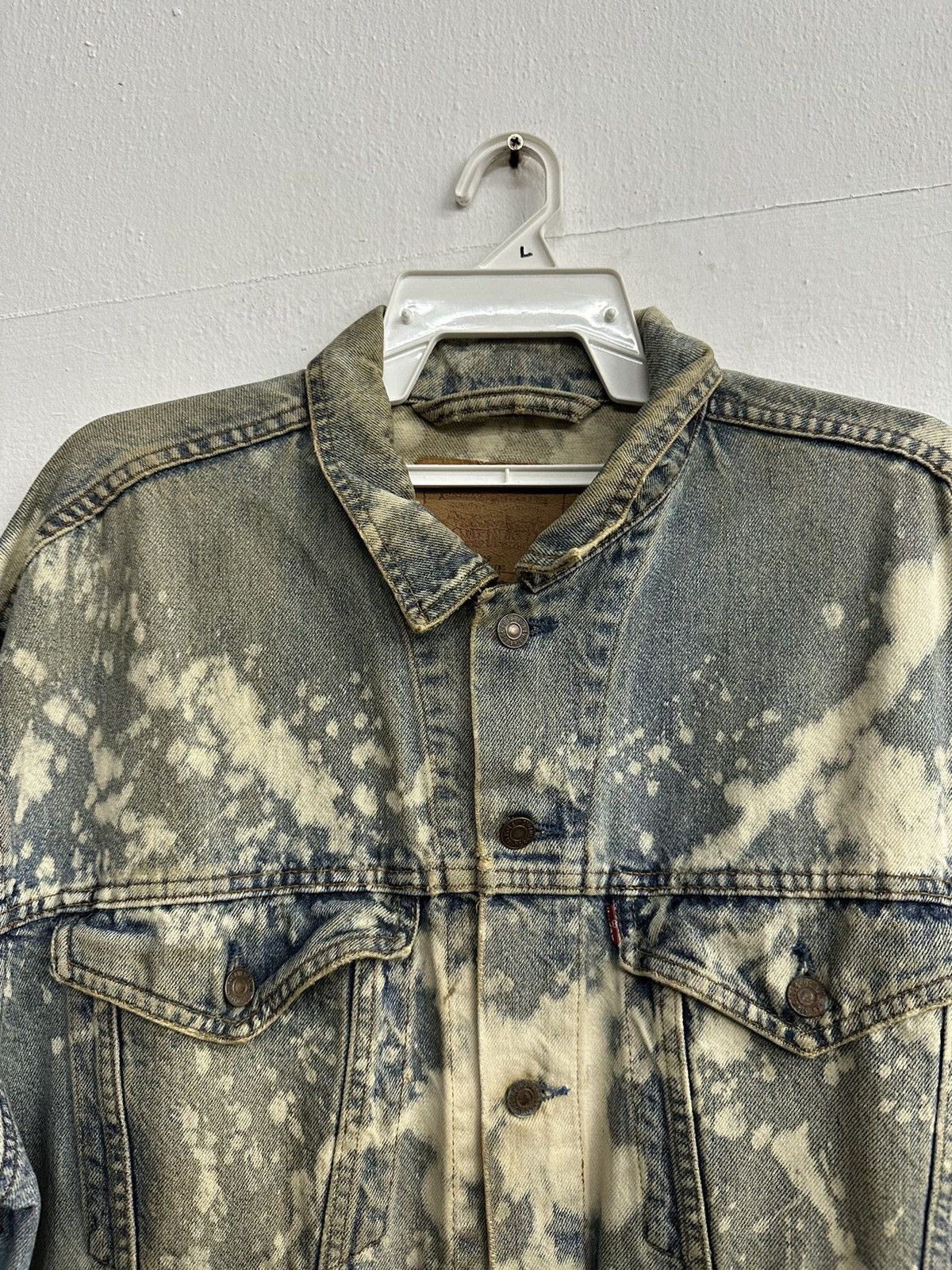 Levi's VTG Distressed Levi's Acid Washed Denim Jacket Size US L / EU 52-54 / 3 - 2 Thumbnail