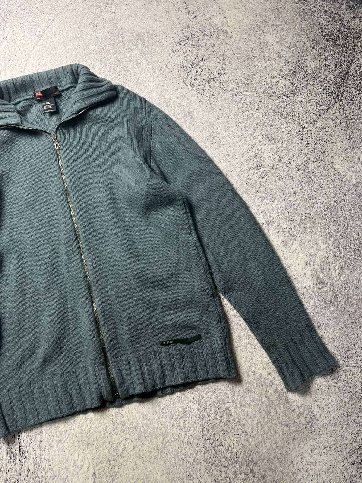 Diesel Vintage Diesel Zip Up Sweater Mini Logo Y2K Size US M / EU 48-50 / 2 - 4 Thumbnail