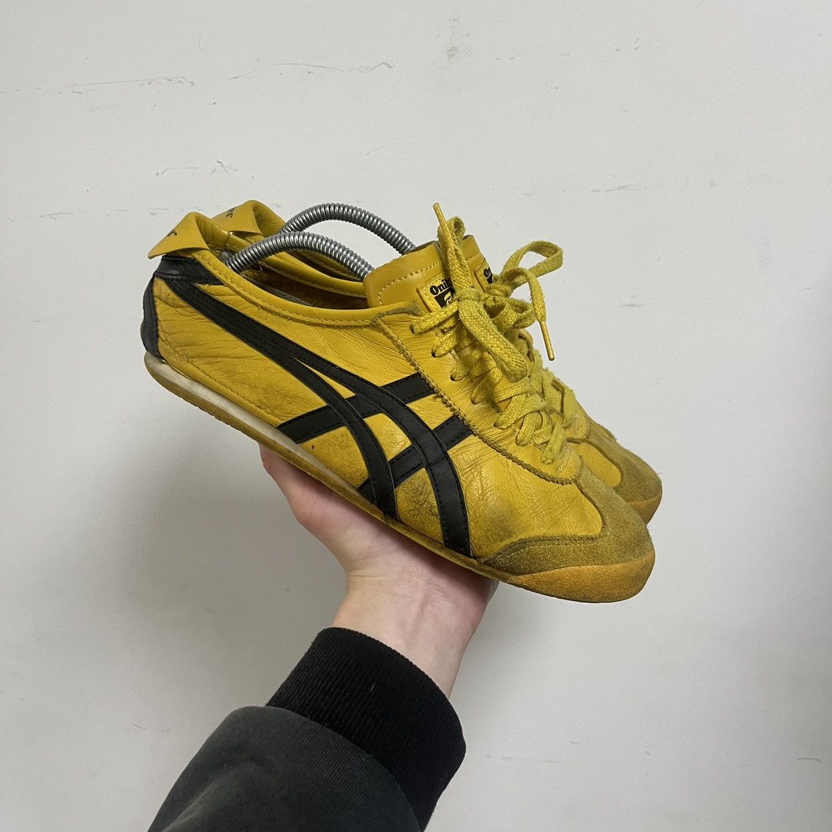 Vintage Asics Tiger Onitsuka Leather Sneakers Shoes in Yellow, Men's (Size 8)