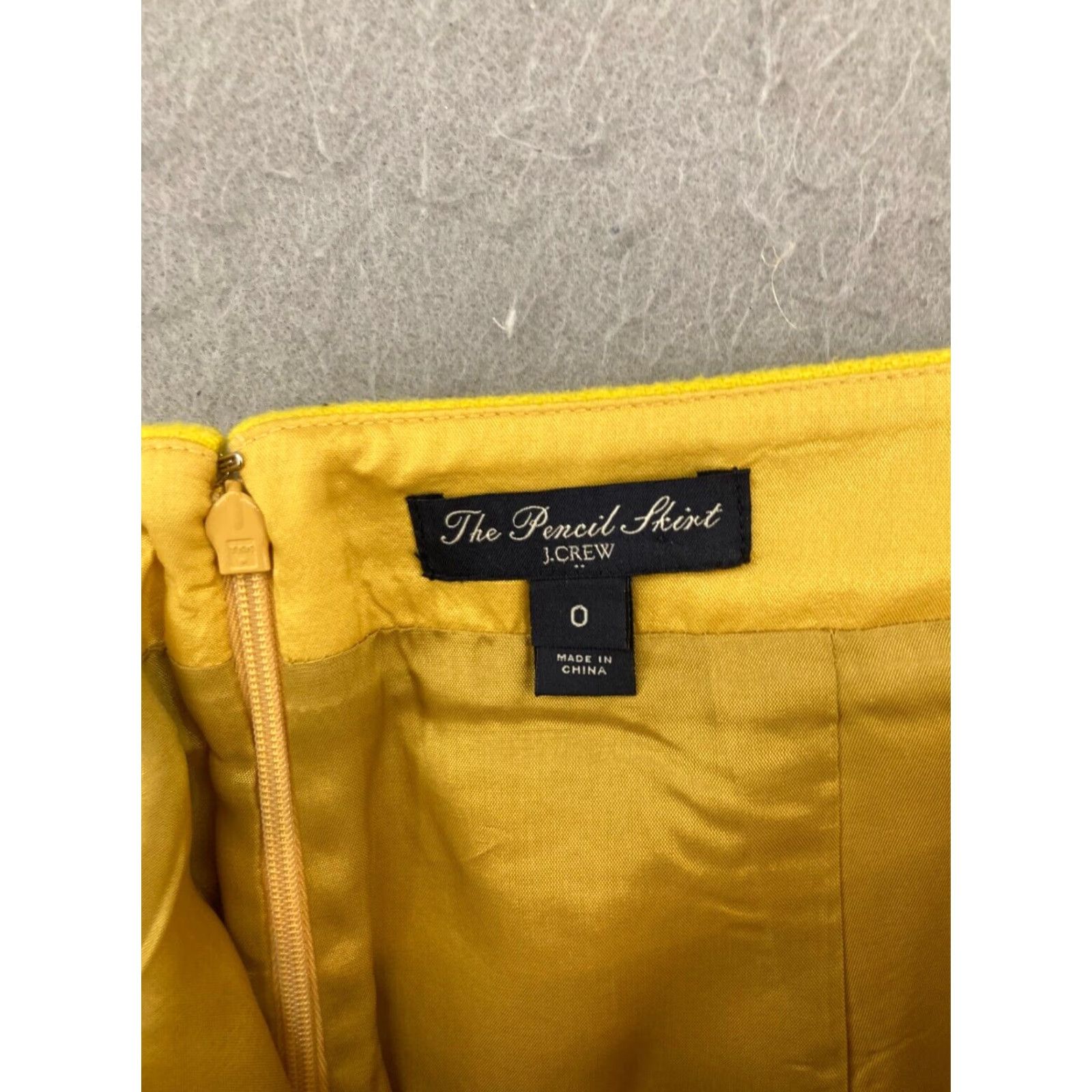 J.Crew J.CREW Women's Pencil Skirt 0 Yellow Knee Length Solid Wool Blend Business Casual Size 25" / US 0 / IT 36 - 6 Thumbnail