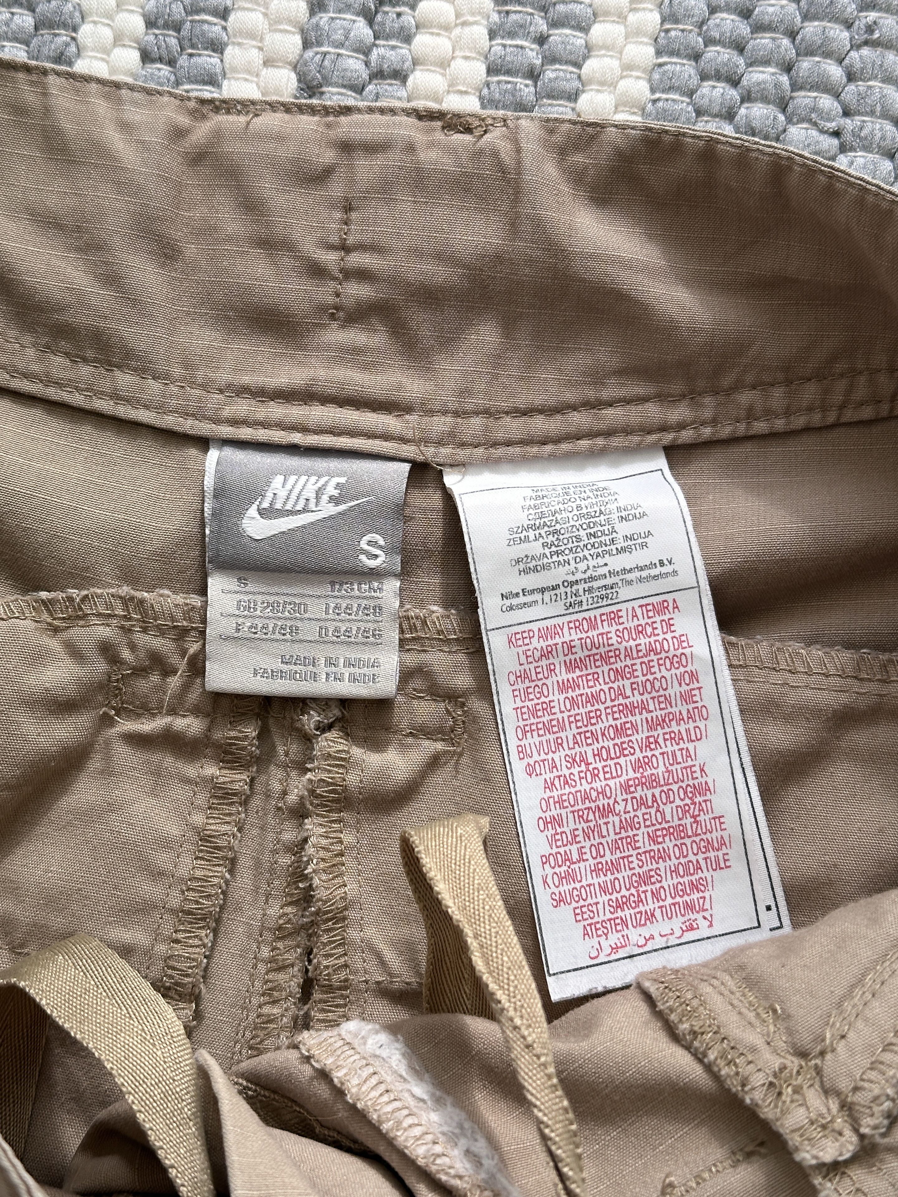 Nike Vintage Nike Beige Cargo Shorts Size US 30 / EU 46 - 8 Thumbnail