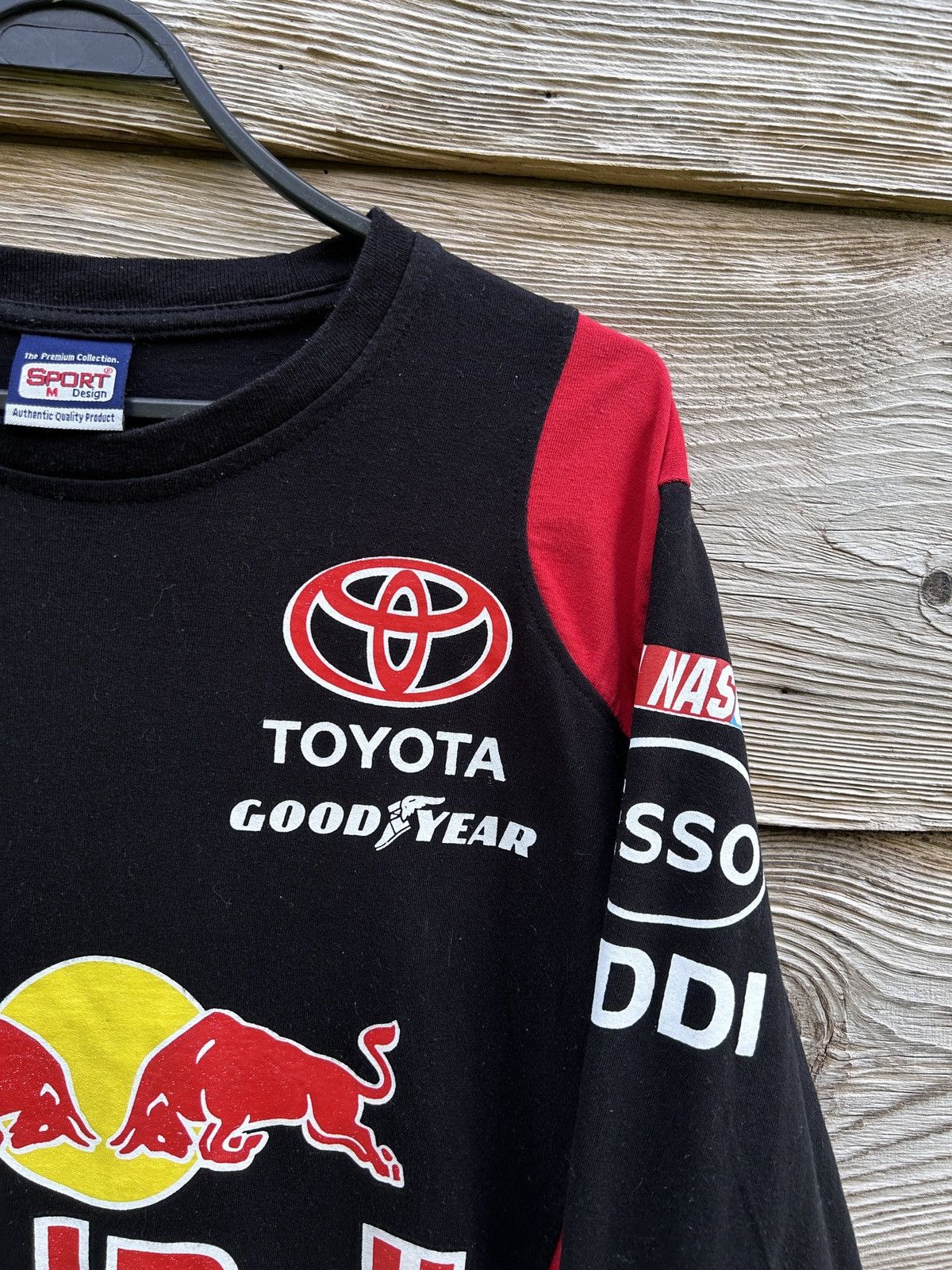 NASCAR 00s Vintage Red Bull Toyota Nascar Racing Long Sleeve Size US M / EU 48-50 / 2 - 2 Thumbnail