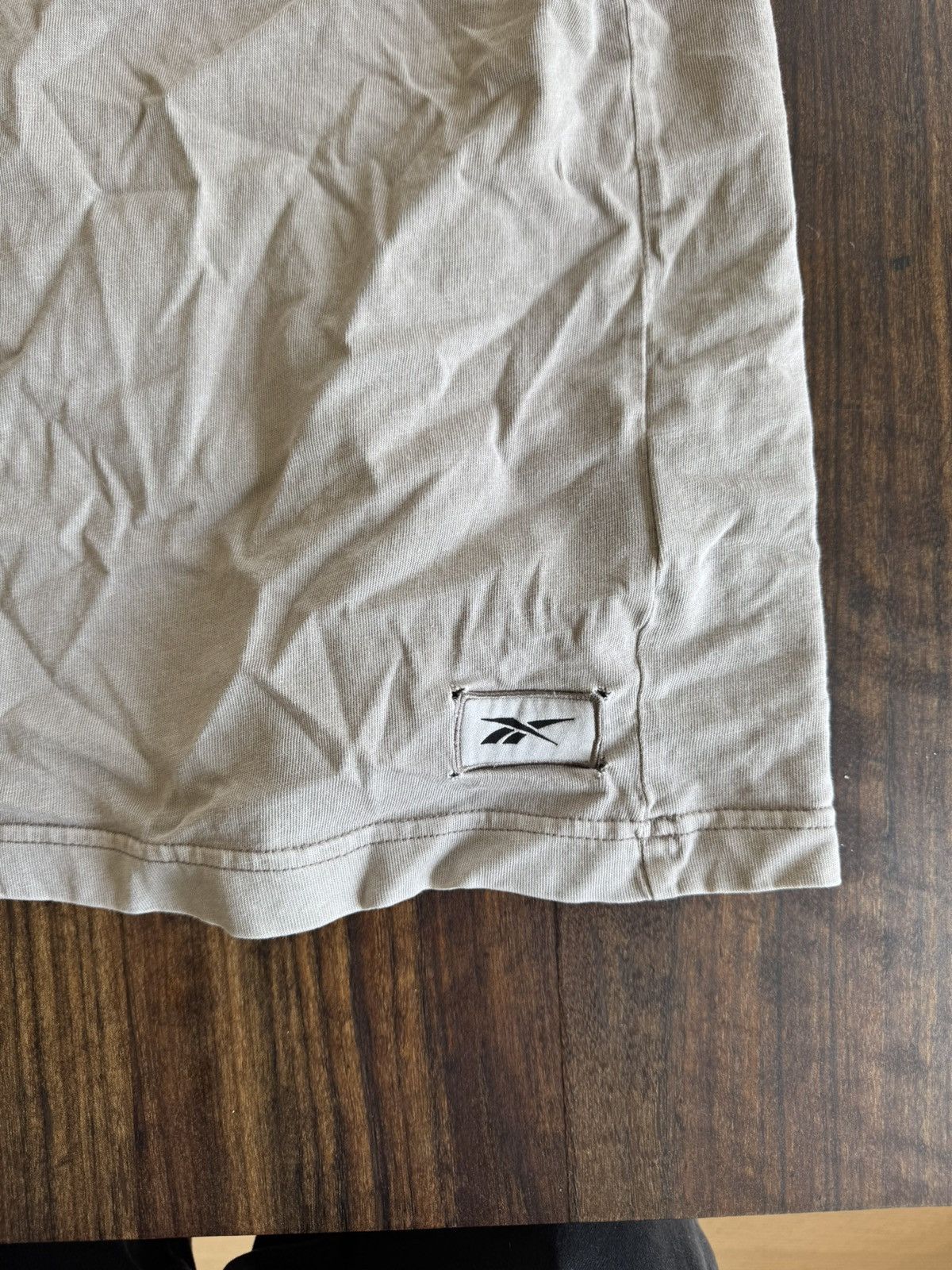 Reebok Reebok beige vintage baggy tee Size US M / EU 48-50 / 2 - 2 Thumbnail