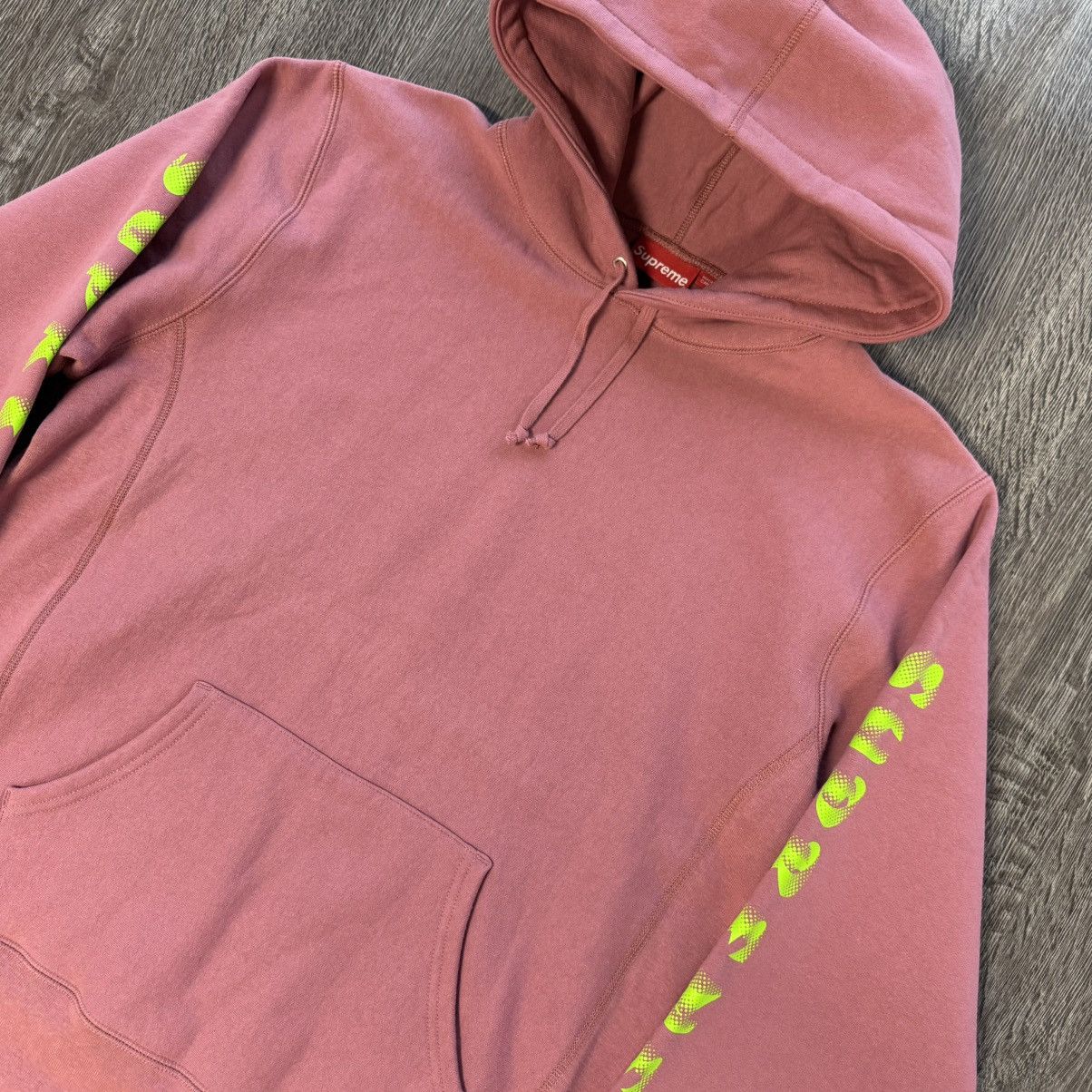 Supreme Supreme Hoodie Brand New XLarge Size US XL / EU 56 / 4 - 2 Thumbnail