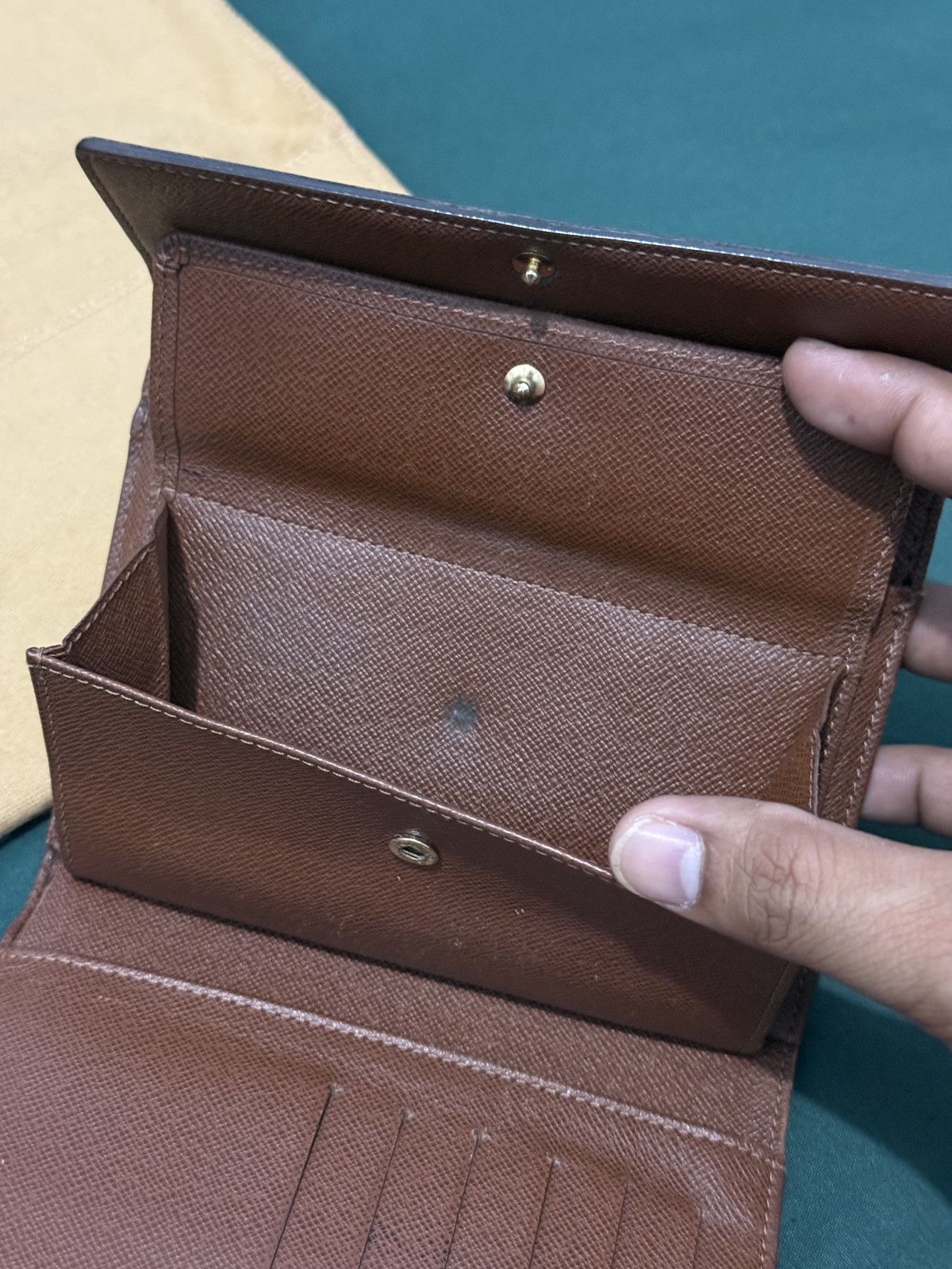 Louis Vuitton Louis Vuitton Monogram Tri Fold Wallet M61220 Size ONE SIZE - 13 Thumbnail