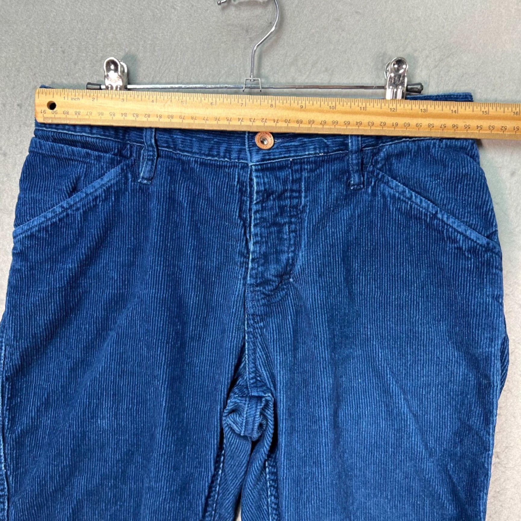 Taylor Stitch Taylor Stitch Womens 29 Blue Corduroy Cropped Pants Frayed Hem Jeans Style Cropped Straight Rise High Inseam 26 Womens Jeans Size 29" - 5 Thumbnail