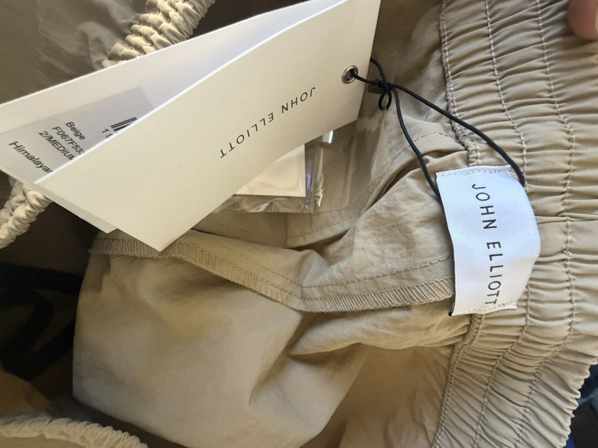 John Elliott Brand new John Elliot nylon pant Size US 32 / EU 48 - 4 Thumbnail