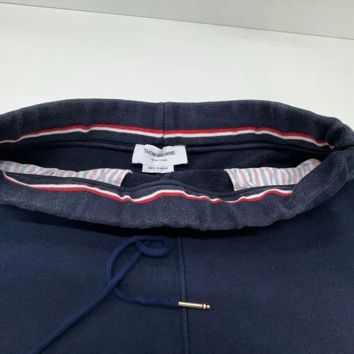 Thom Browne Thom Browne Classic Striped Sports Shorts Unisex -2507 Size US 26 / EU 42 - 3 Thumbnail