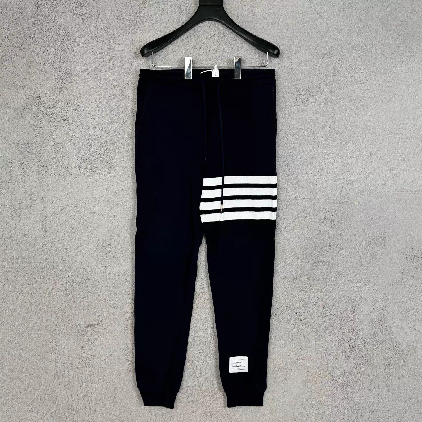 Thom Browne TB 4-bar ribbed drawstring sweats navy size 1 Size US 30 / EU 46 - 1 Thumbnail