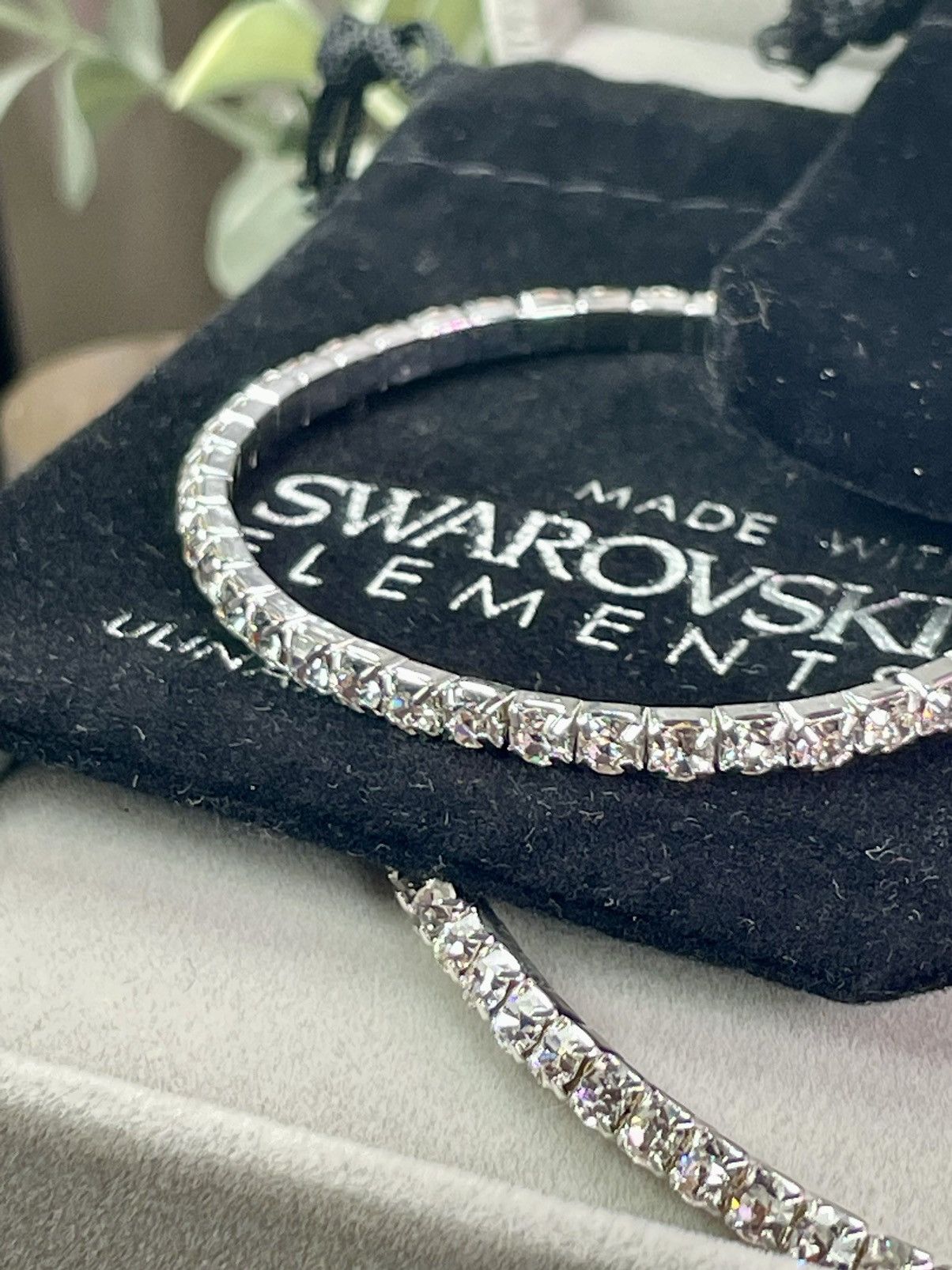 Swarovski GENUINE SWAROVSKI SET !! Size ONE SIZE - 12 Thumbnail