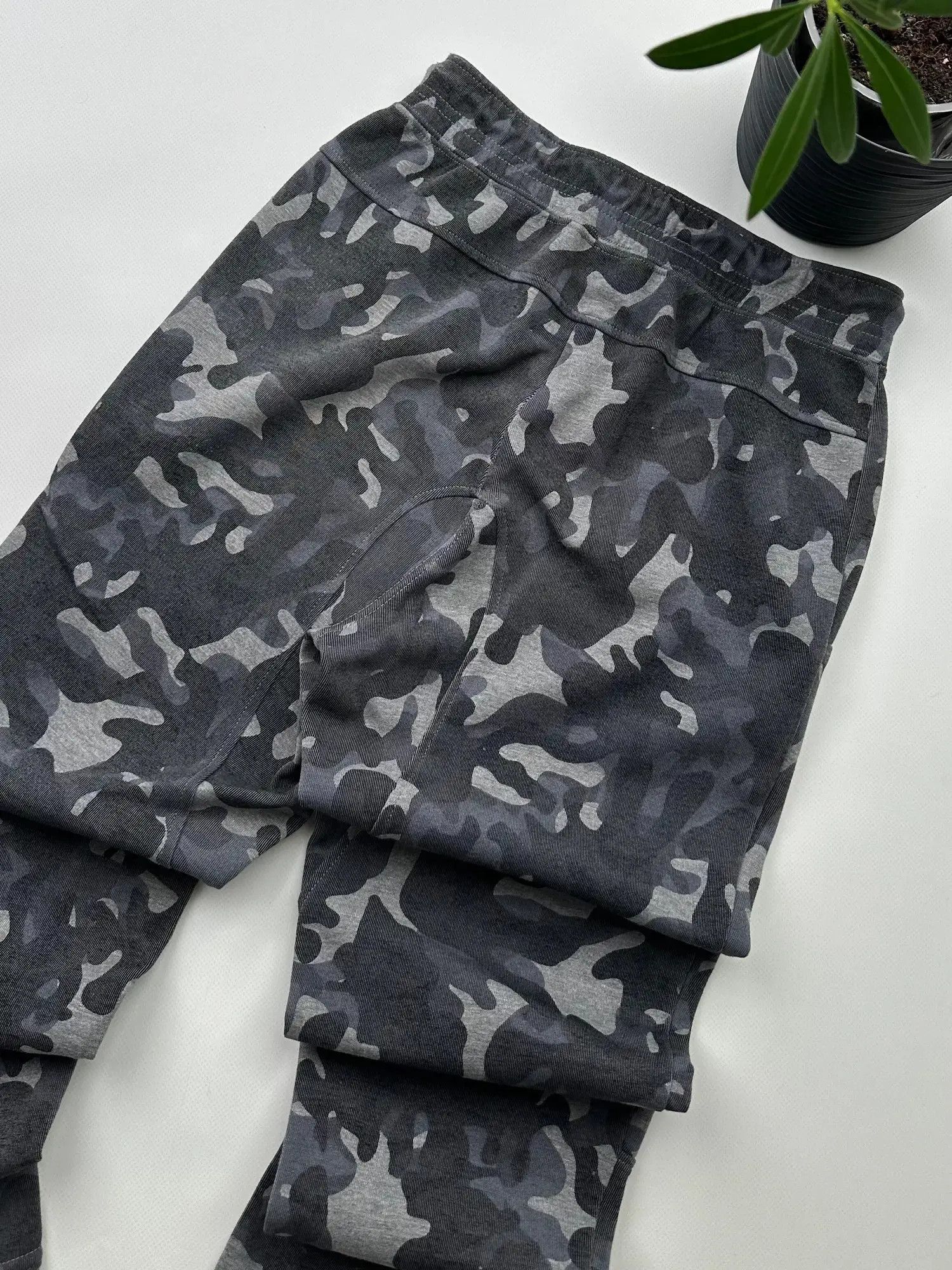 Nike Nike Tech Fleece Sweatpants (226) Size US 28 / EU 44 - 10 Thumbnail