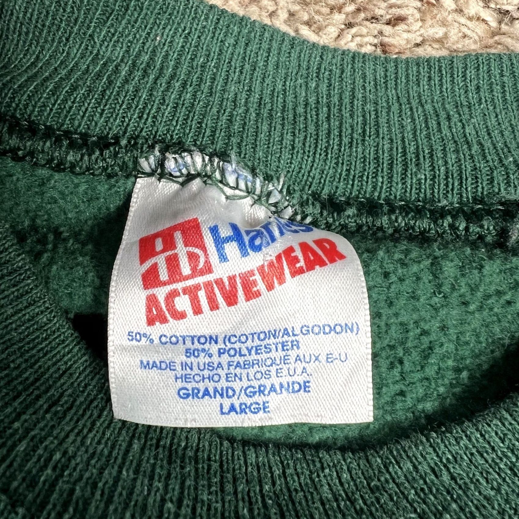 Hanes VINTAGE Hanes Sweatshirt Christmas Collie Dog Graphic Crewneck Large 1993 Made USA Green 90s Boys Mens Womens Unisex Adults Shirt Pullover Size US L / EU 52-54 / 3 - 2 Thumbnail