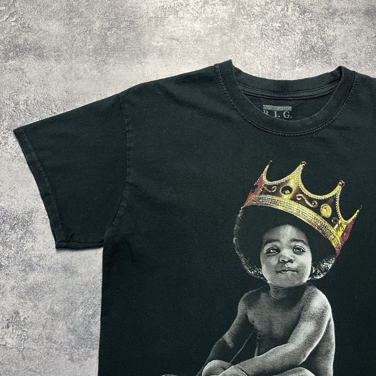Rap Tees The Notorious B.I.G. Biggie Ready To Die Big Logo Tee Size US M / EU 48-50 / 2 - 3 Thumbnail