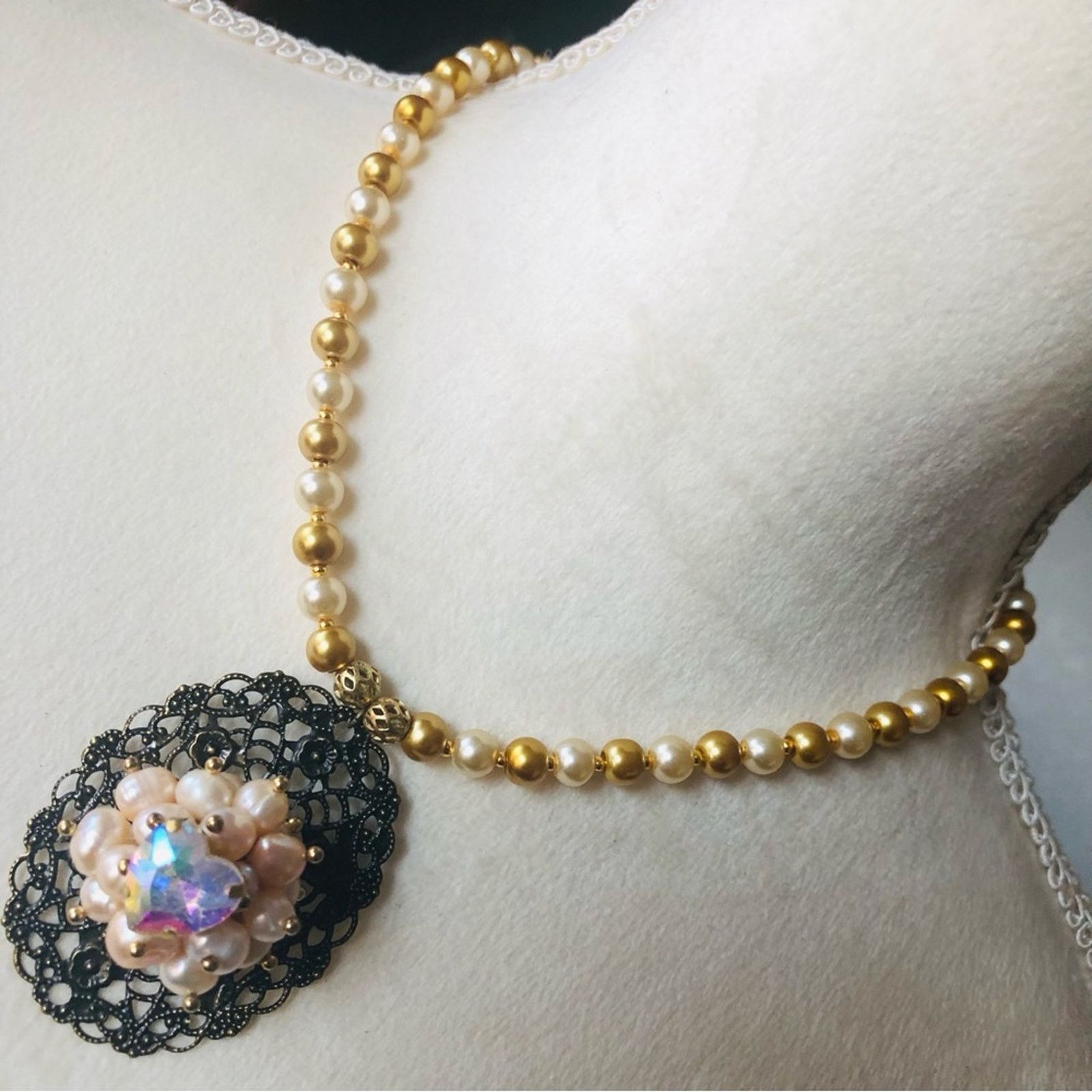Handmade Handcrafted repurpose pearl cluster filigree Pearl necklace Size ONE SIZE - 1 Thumbnail