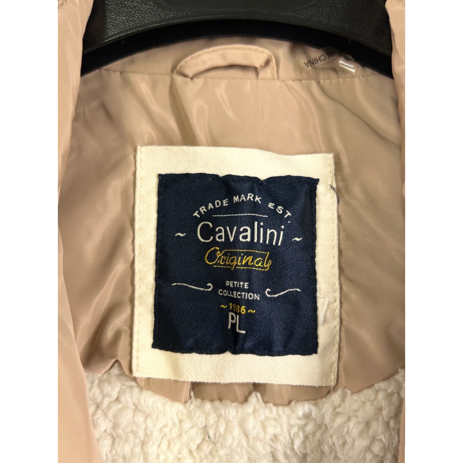Vintage Cavalini Vest Womens Petite Large Beige Quilted 100% Polyester Sherpa Lined Zip Vest Beige Quilted Zip Womens Petite Large Cavalini Vest Size L / US 10 / IT 46 - 3 Thumbnail