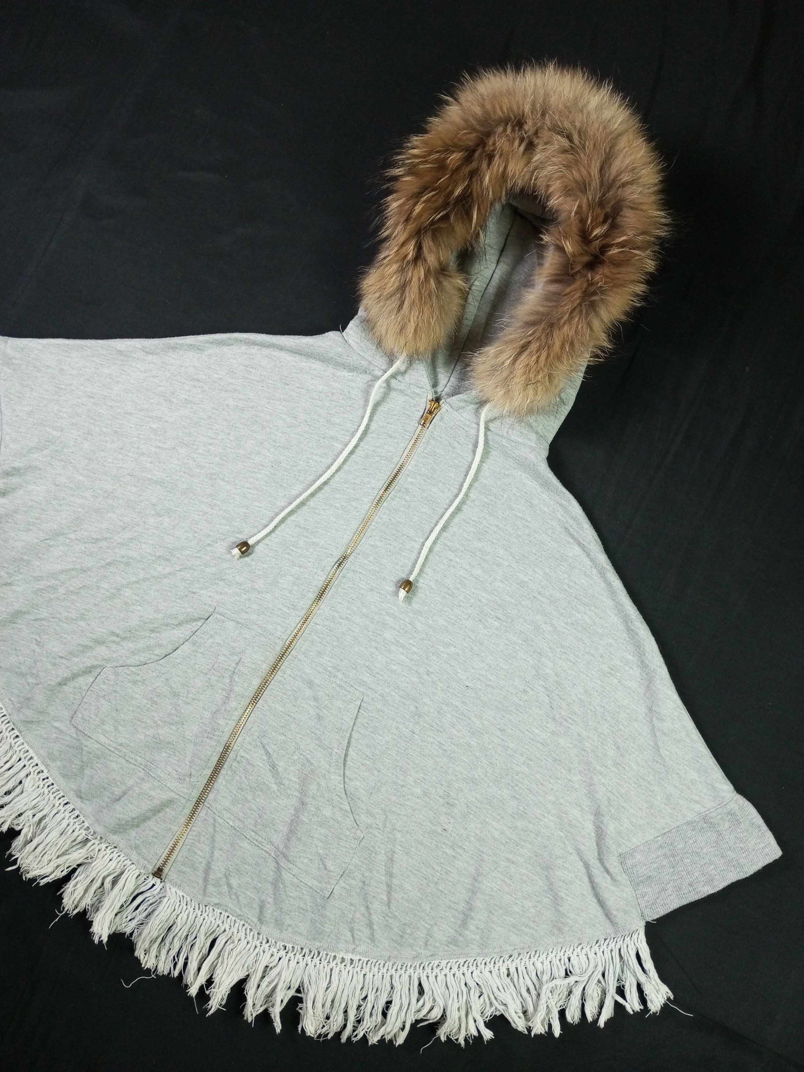 Japanese Brand "F" Unknown Japanese Brand Poncho Fur Hoodie Size US L / EU 52-54 / 3 - 3 Thumbnail