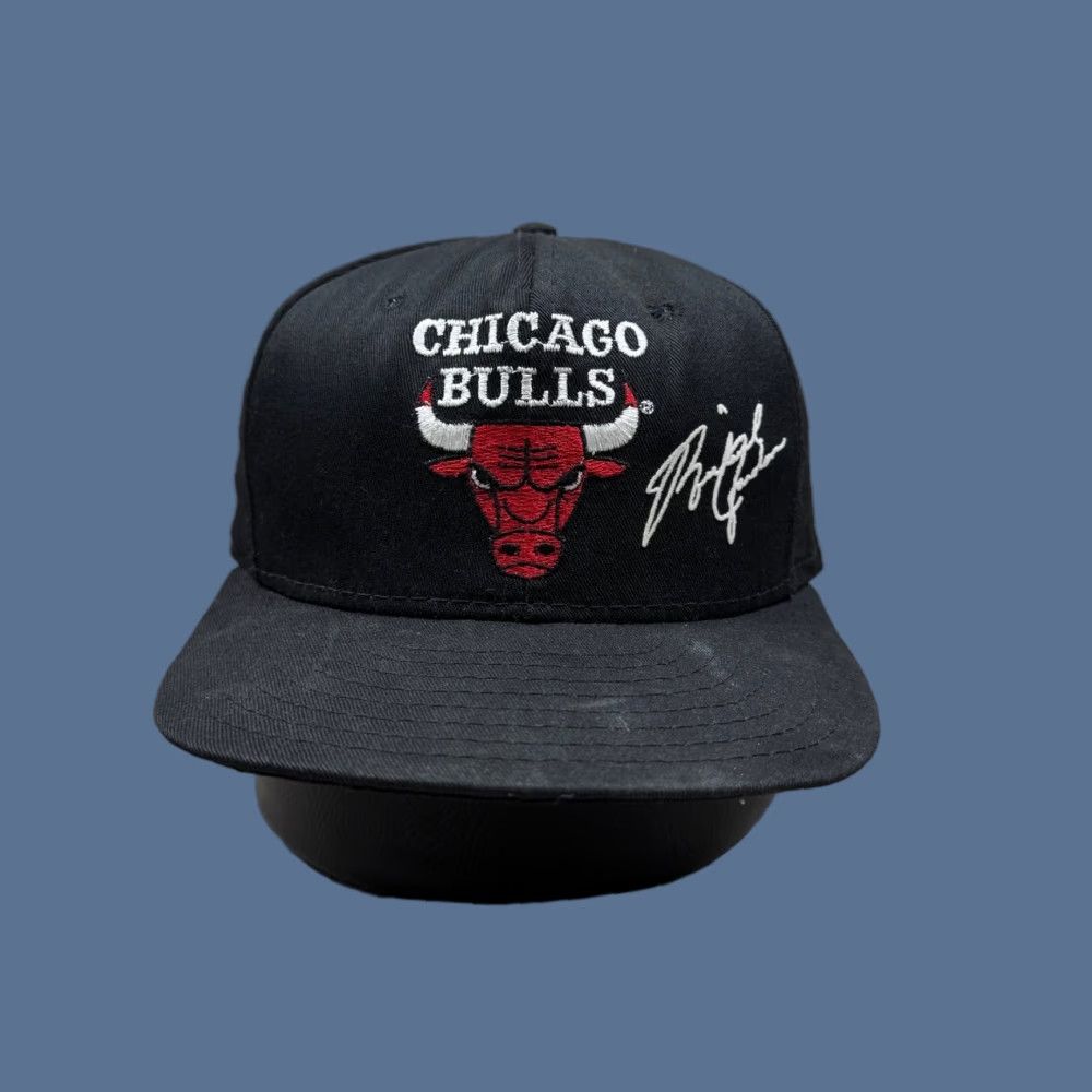 NBA VINTAGE AJD Chicago Bulls Hat Mens Black One Size Snap Back NBA 90s Retro Sports Adjustable Breathable Lightweight Size ONE SIZE - 1 Thumbnail