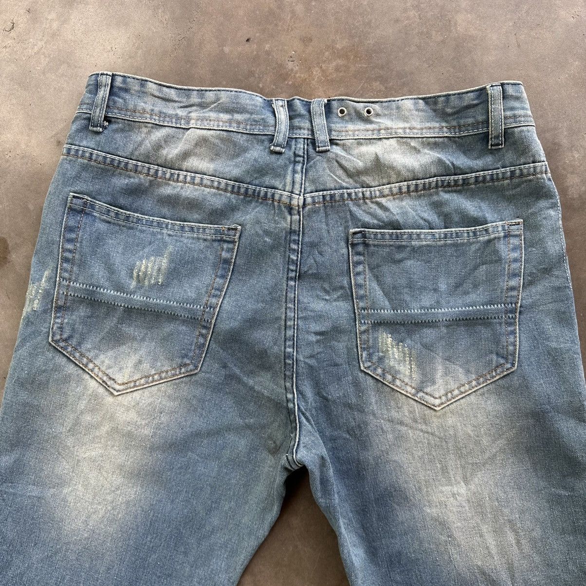 Japanese Brand Vintage Japanese Distressed Faded Denim Jean Pant W34 Size US 34 / EU 50 - 12 Thumbnail