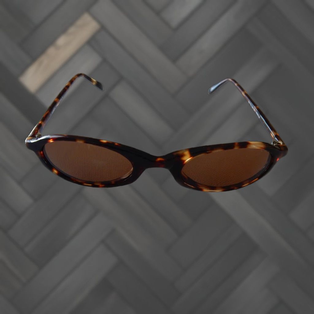 Guess GUESS Sunglasses Women Brown Frame 50/22 140 Sun DA 1 Vintage? (If not vintage, omit) Size ONE SIZE - 1 Thumbnail