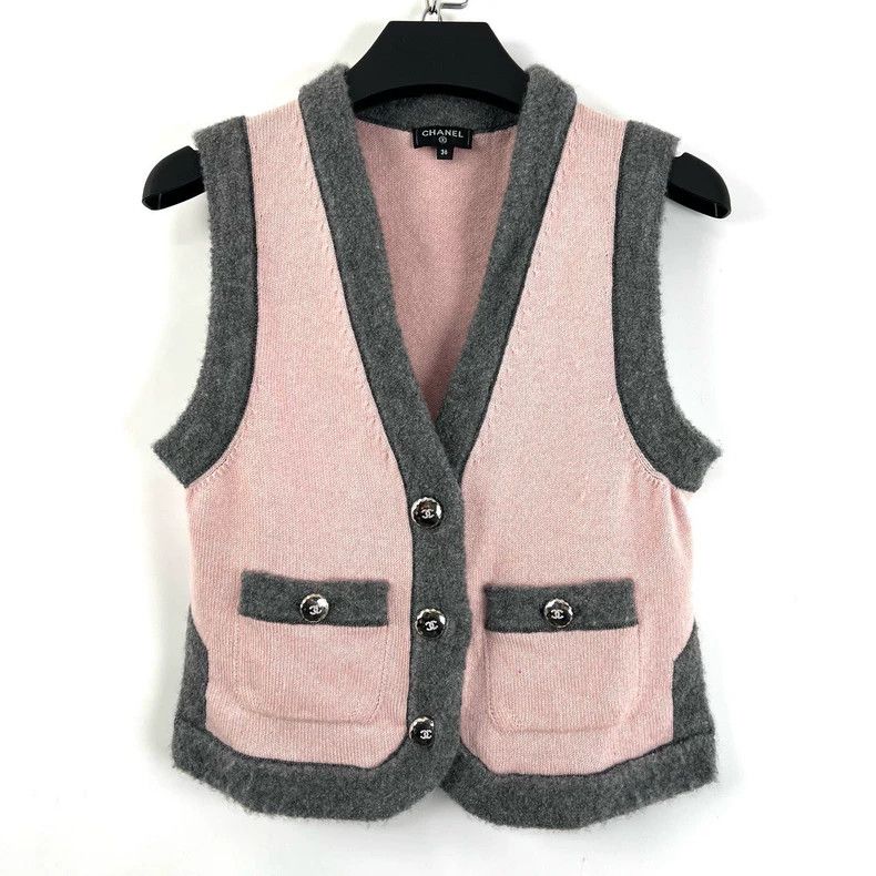 Chanel Chanel Gray and pink color-blocked knitted vest Size XS / US 0-2 / IT 36-38 - 1 Thumbnail