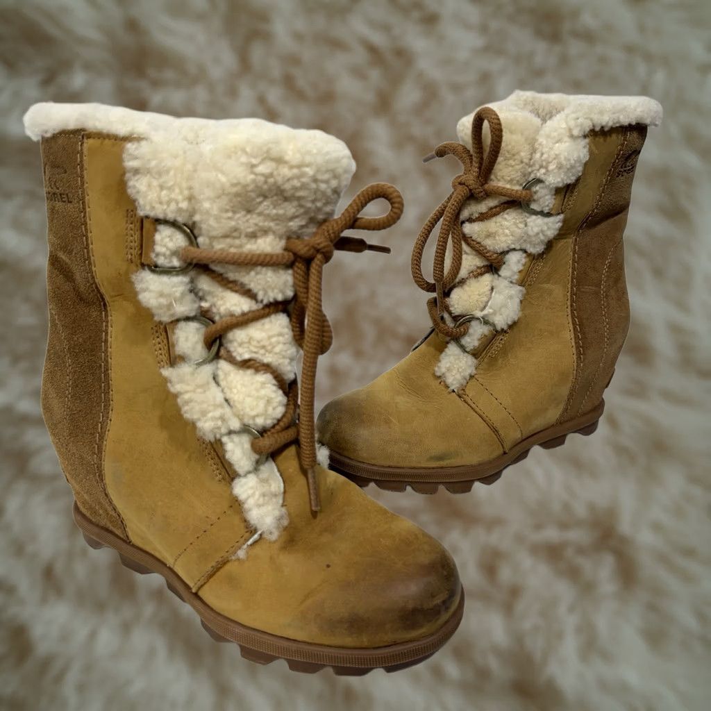 SOREL Sorel Joan of Arctic Wedge II Shearling Boots Size 6.5 Womens Light Brown Brown Leather Narrowed Options? Size US 7 / IT 37 - 1 Thumbnail