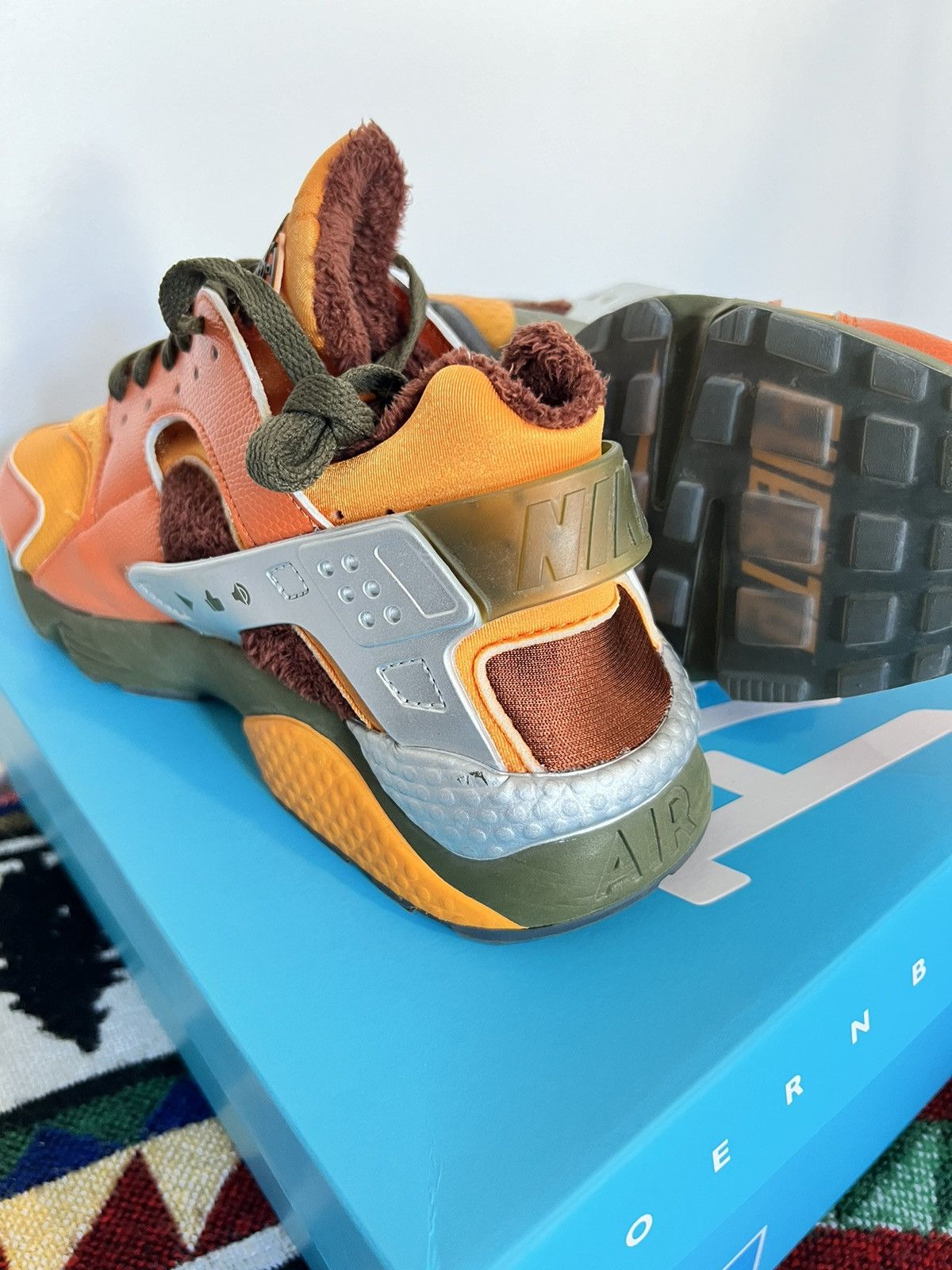 Nike NIKE AIR HUARACHE DB18 Size US 10.5 / EU 43-44 - 3 Thumbnail