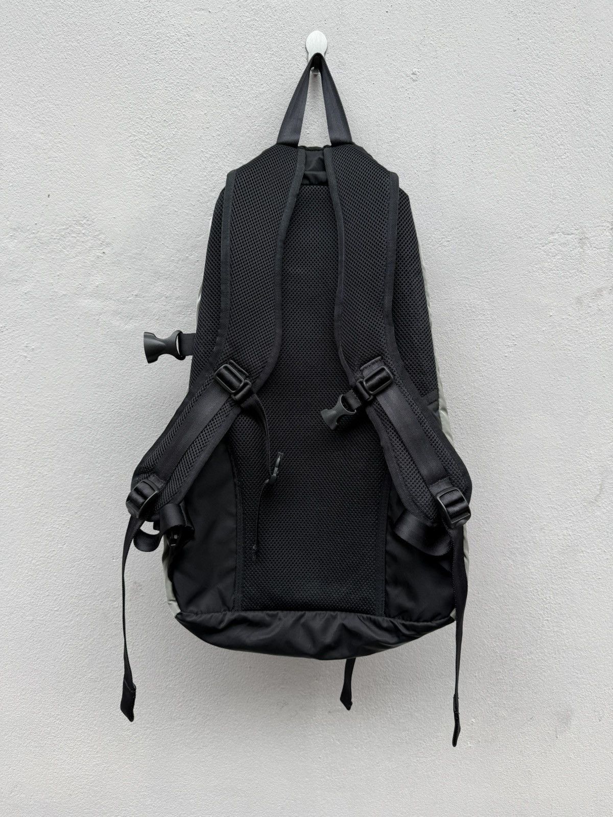 If Six Was Nine 🔥RARE🔥Japanese Designer “kiruna” like OAKLEY Utility Bagpack Size ONE SIZE - 16 Thumbnail