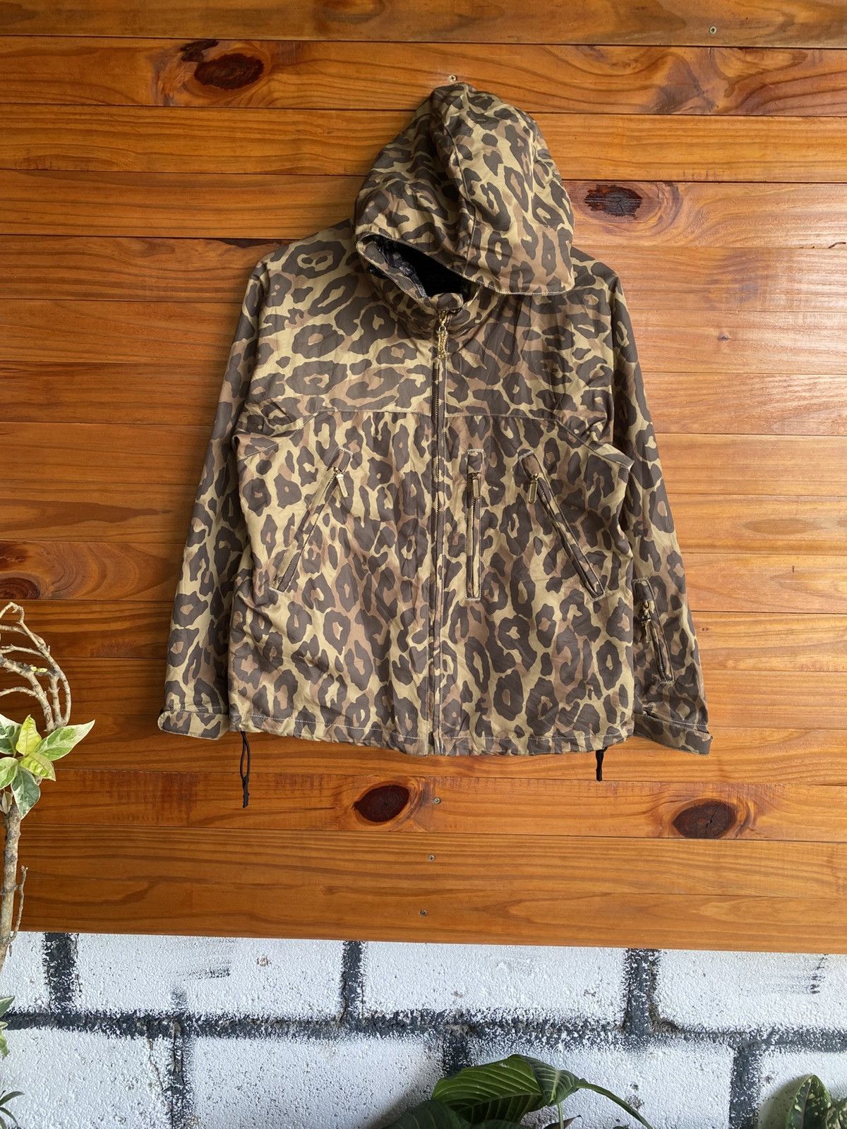 Japanese Brand RNA Inc Leopard Print Hooded Jacket – Vintage Streetwear Size US S / EU 44-46 / 1 - 3 Thumbnail