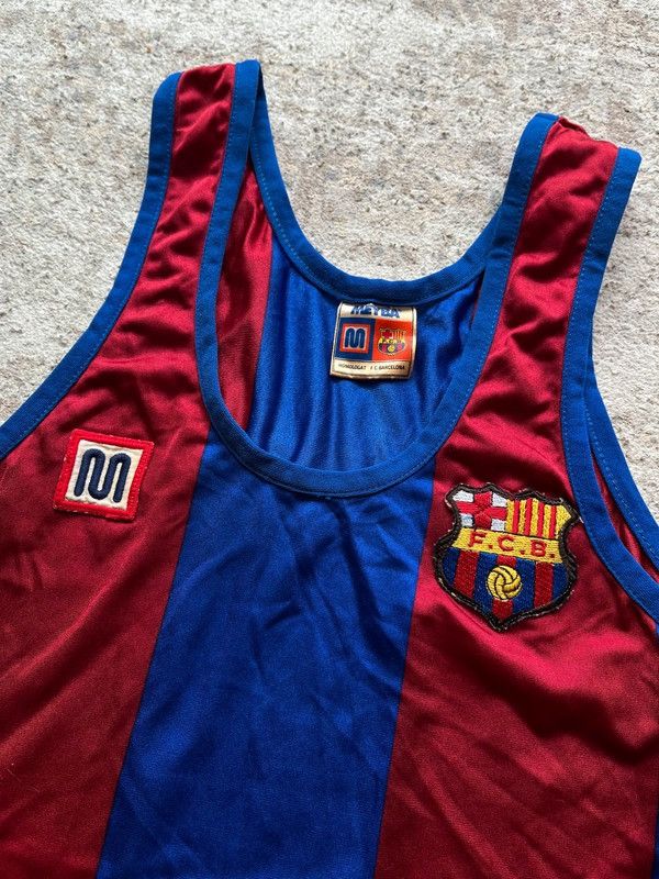 Other Meyba x F.C. Barcelona Sz M Top Tank 1980s Rare Football Size US M / EU 48-50 / 2 - 2 Thumbnail