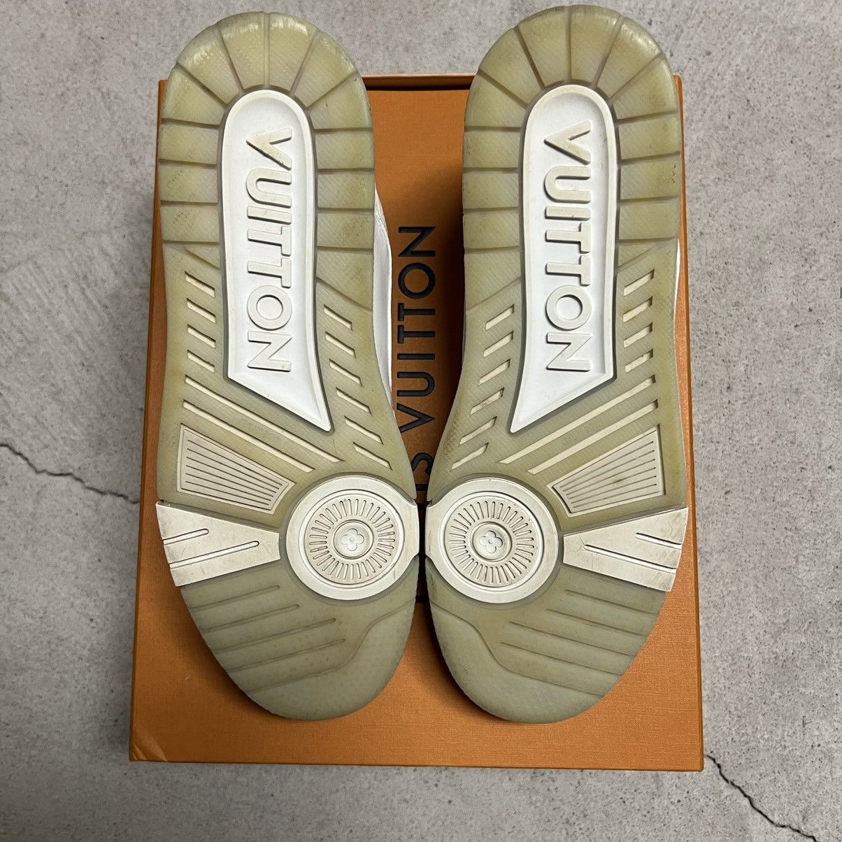 Louis Vuitton Louis Vuitton Trainer Sneaker White US 9 UK 8 Size US 9 / EU 42 - 4 Thumbnail