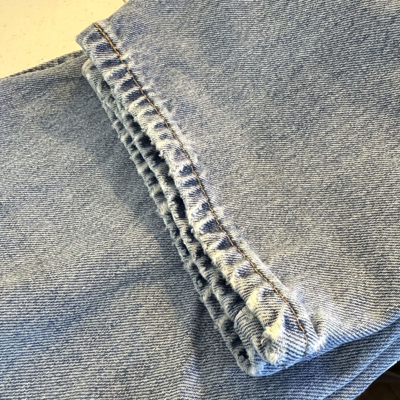 Levi's Levis 505 Jeans Mens 40x30 Blue Light Wash Straight Leg Denim Classic Zip Fly Size US 40 / EU 56 - 6 Thumbnail