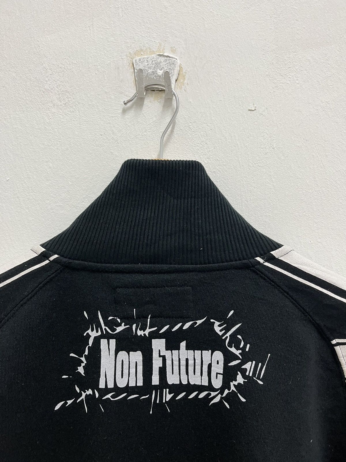 Beauty Beast Center Clease Punk Rock Jacket Band Reunion Sweater Vintage Size US M / EU 48-50 / 2 - 11 Thumbnail