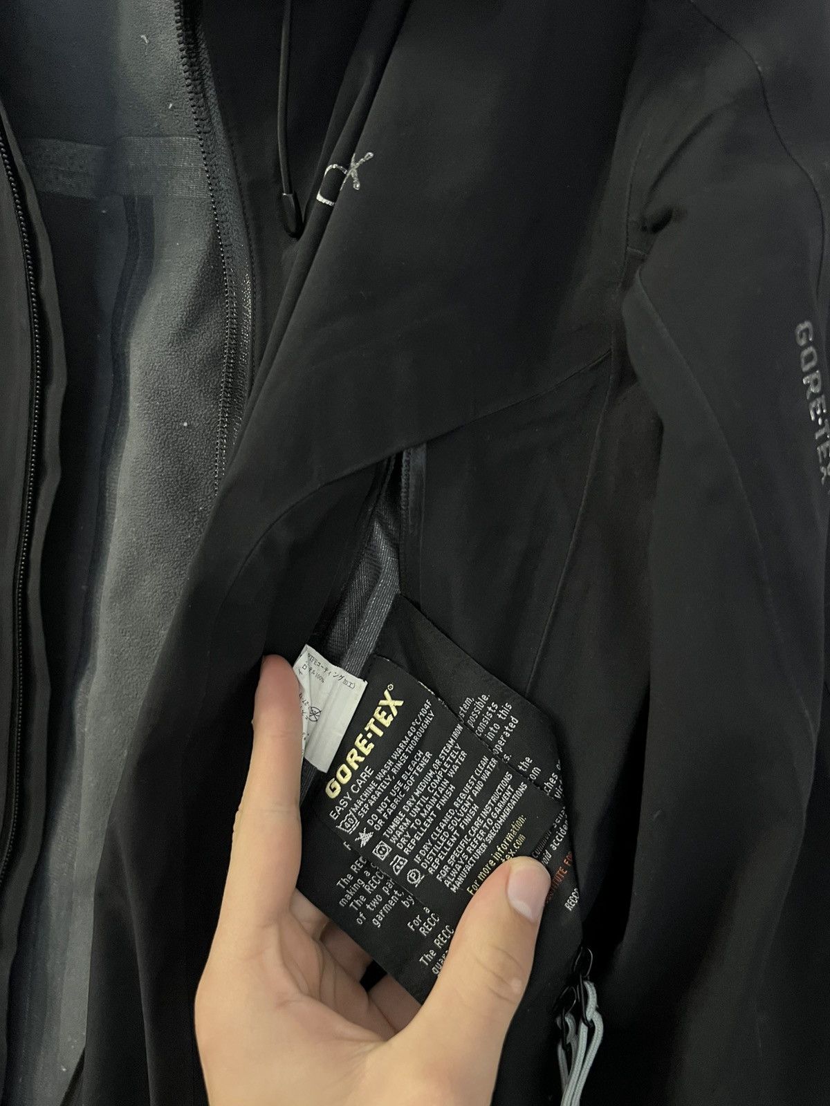 Arc'teryx Arcteryx Beta Gore-Tex Jacket Size M / US 6-8 / IT 42-44 - 16 Thumbnail
