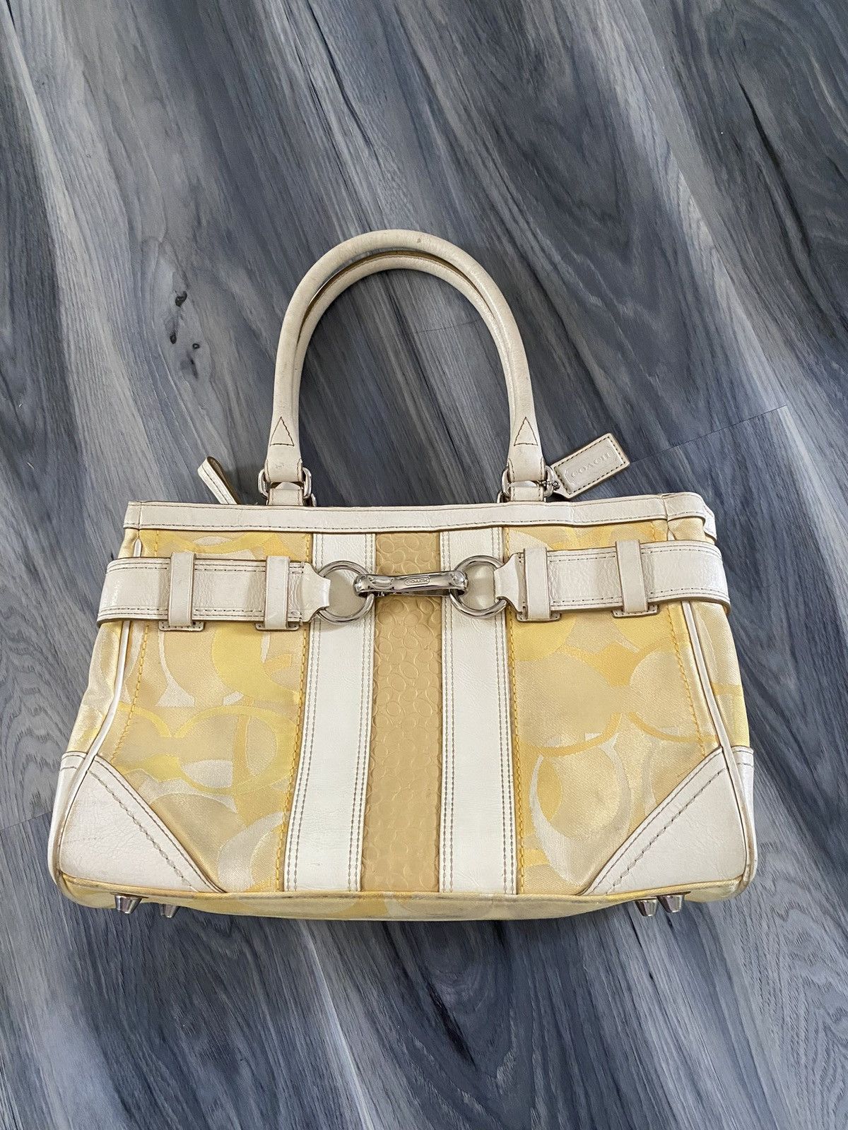 Coach × Vintage VINTAGE Yellow Coach purse Size ONE SIZE - 1 Thumbnail