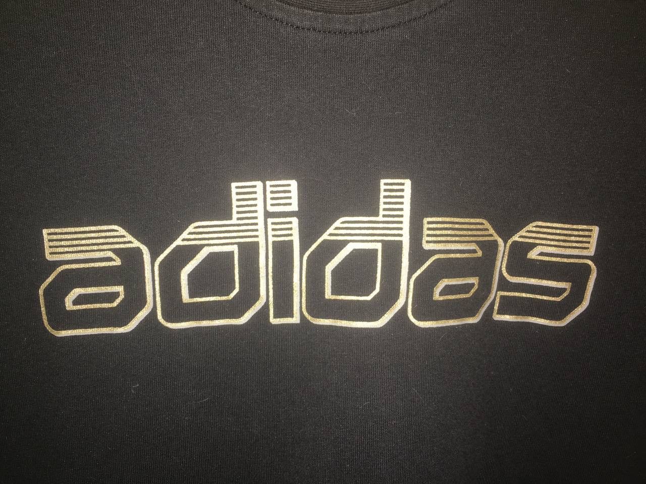 Adidas × Vintage Adidas Golden-logo black T-shirt Size US S / EU 44-46 / 1 - 3 Thumbnail