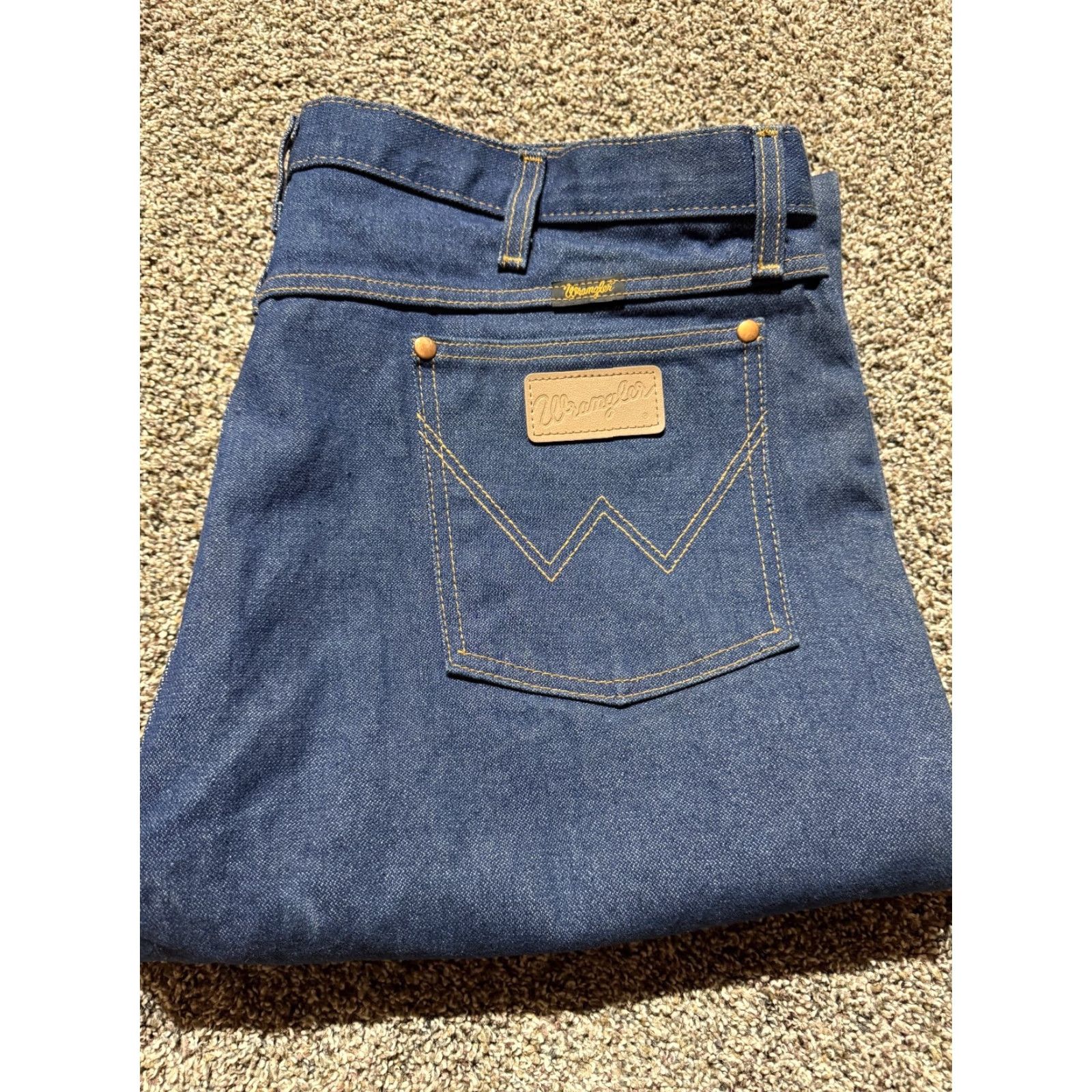 Wrangler VINTAGE Wrangler Jeans 13MWZ 40X34 Bootcut Blue Denim Mens Regular 5-Pocket Pockets Cowboy Logo EUC Size US 40 / EU 56 - 2 Thumbnail