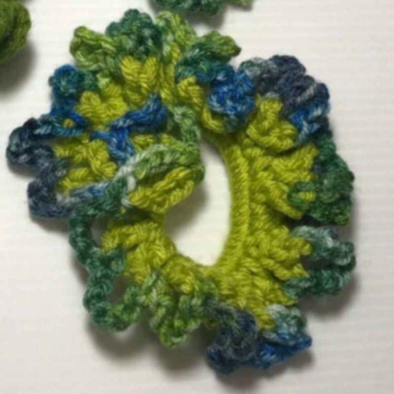 Handmade NWT Green Blue Handmade Crocheted Hair Scrunchie Set of 3 Size ONE SIZE - 4 Thumbnail