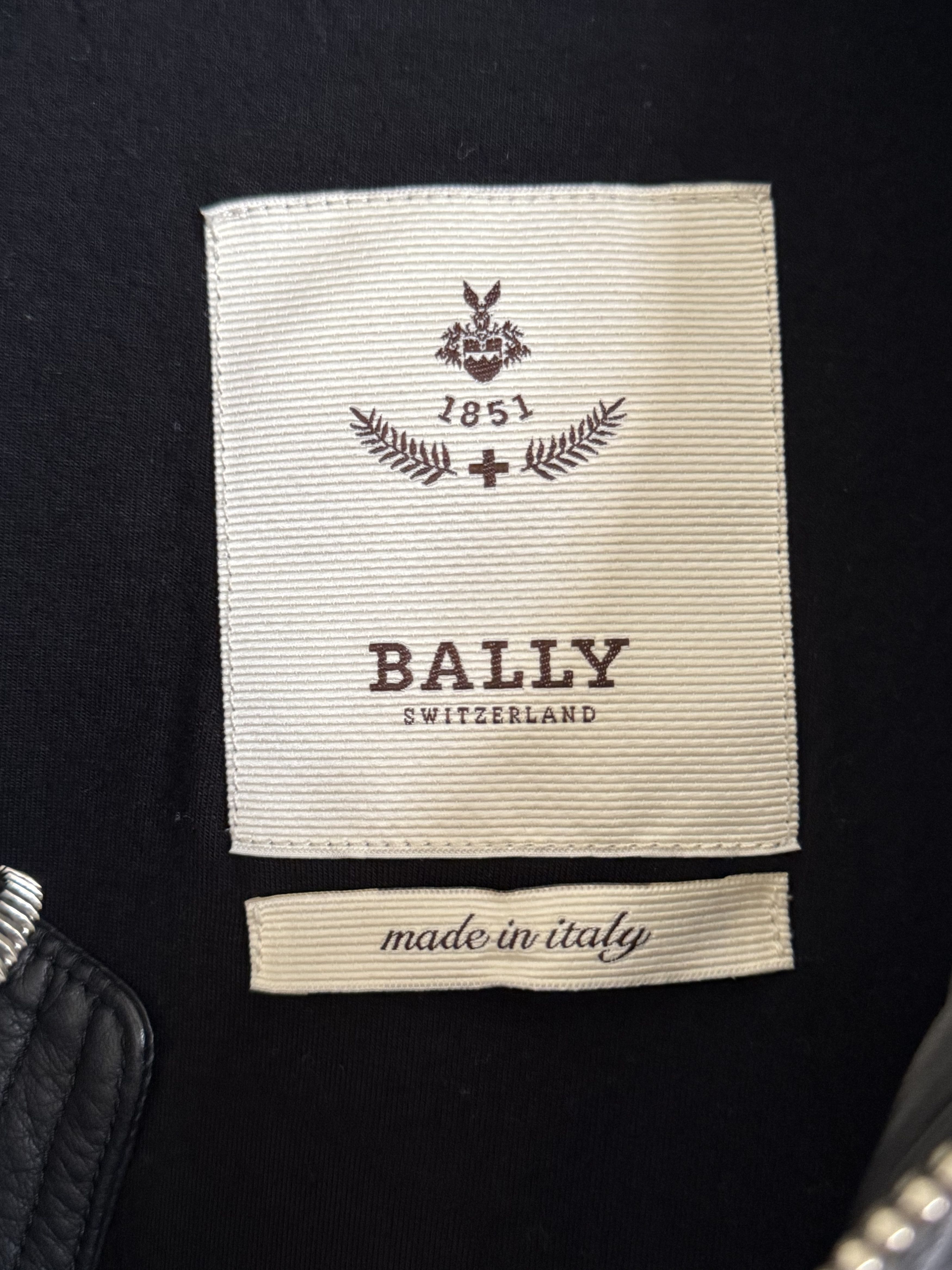 Bally Bally Lambskin Leather Jacket- Like New- Size US40 Size US M / EU 48-50 / 2 - 2 Thumbnail