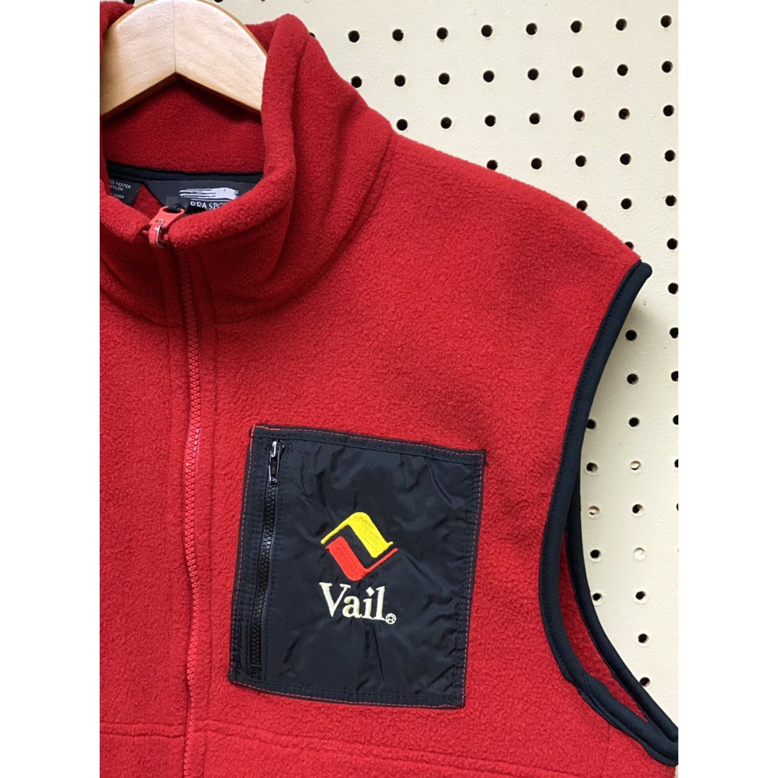 Vintage VINTAGE Vail China Bowl Red Ski Fleece Mens Small by Sierra Sport S Embroidered Vest Fleece Jacket Men Red Logo Zipper Size US S / EU 44-46 / 1 - 4 Thumbnail