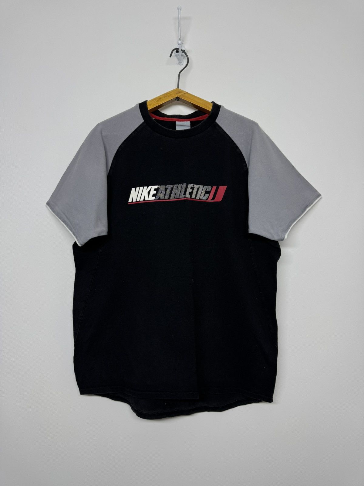 Nike Vintage Y2k Nike Athletic Big Logo T-Shirt 00’s Size US M / EU 48-50 / 2 - 1 Thumbnail