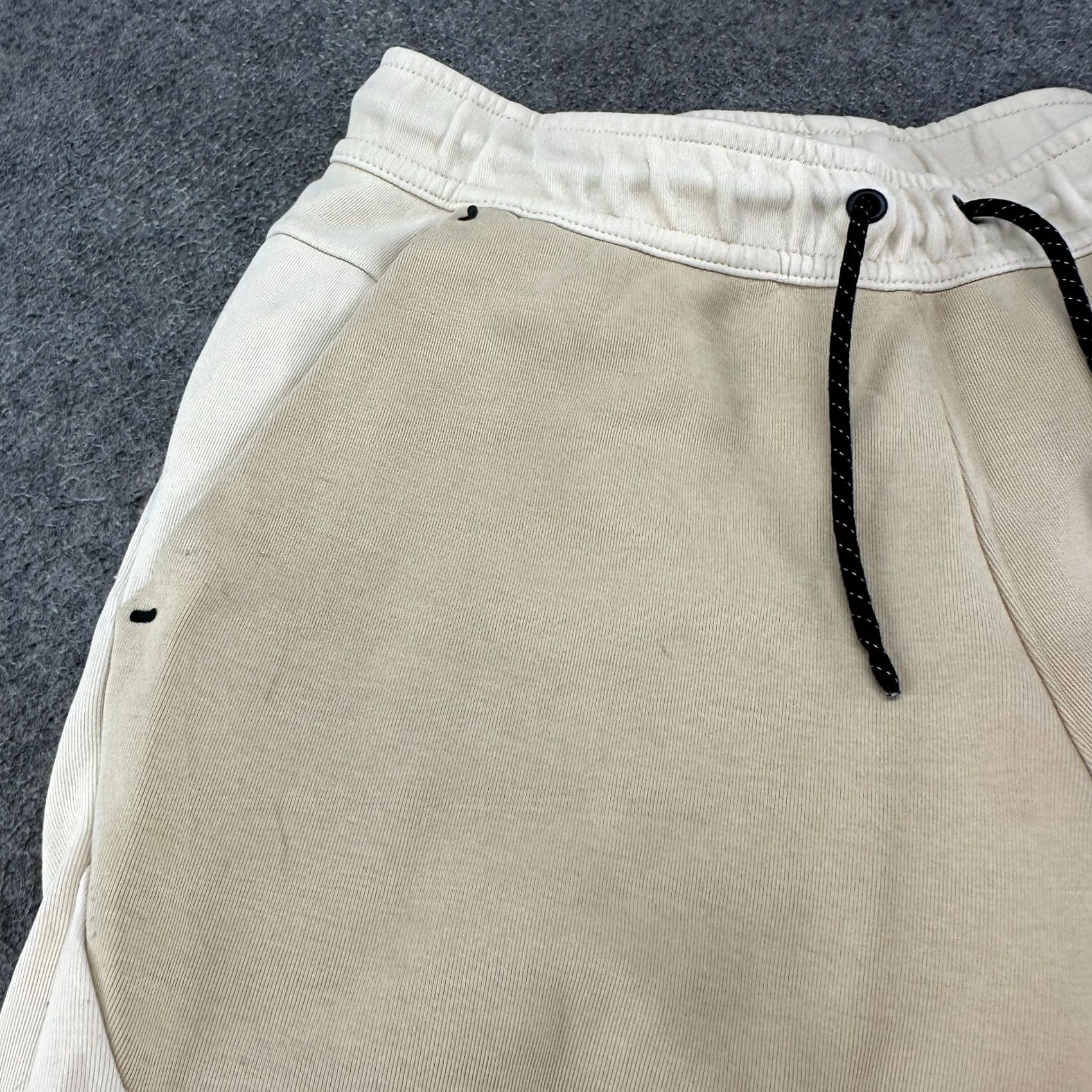 Nike Nike Pants Mens S Beige Jogger Sweat Fleece Swoosh Solid Drawstring Tech Size US 29 - 5 Thumbnail