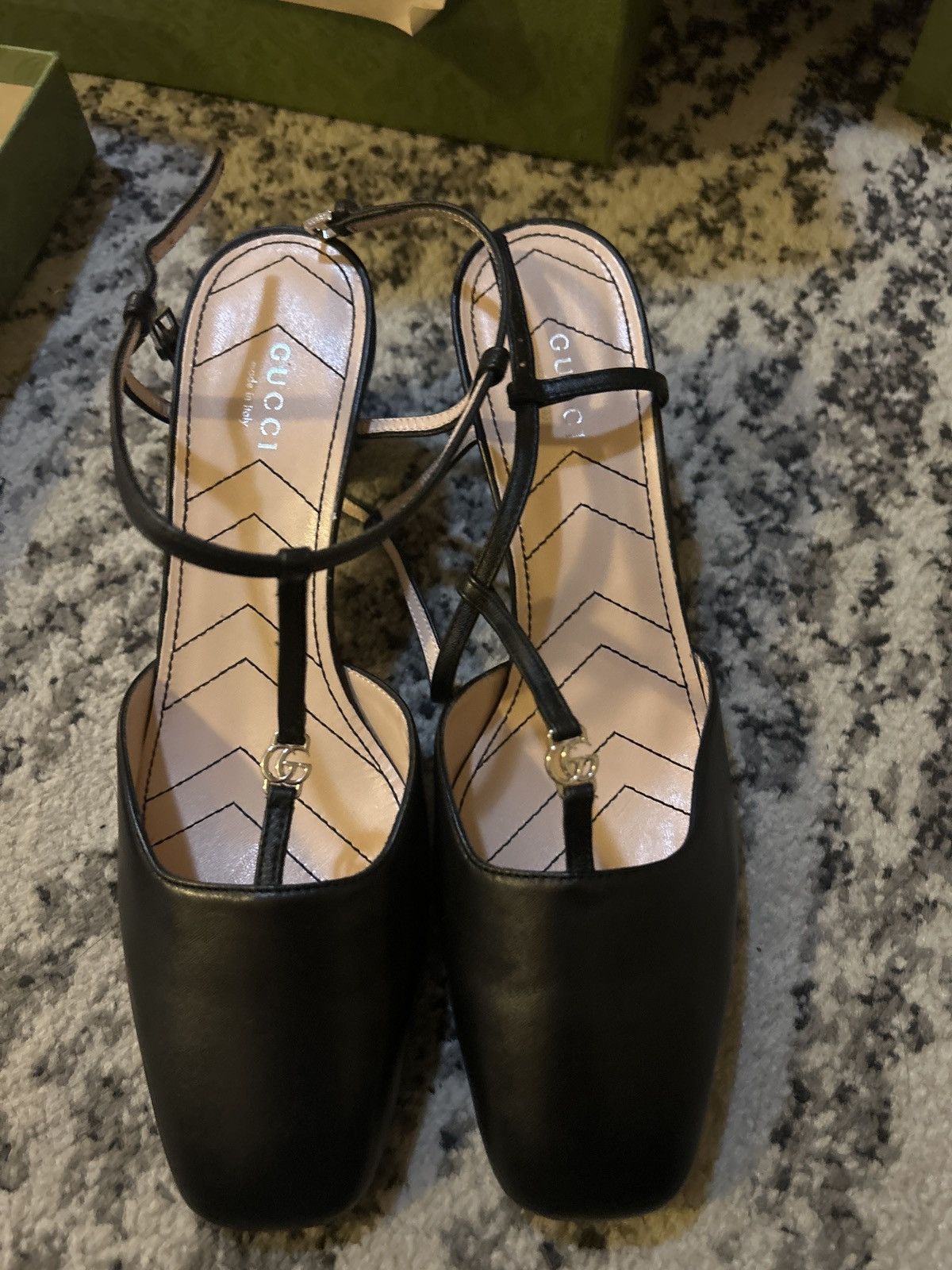 Gucci Gucci Double G T-Bar Leather Pumps size 38.5 Size US 8.5 / IT 38.5 - 10 Thumbnail