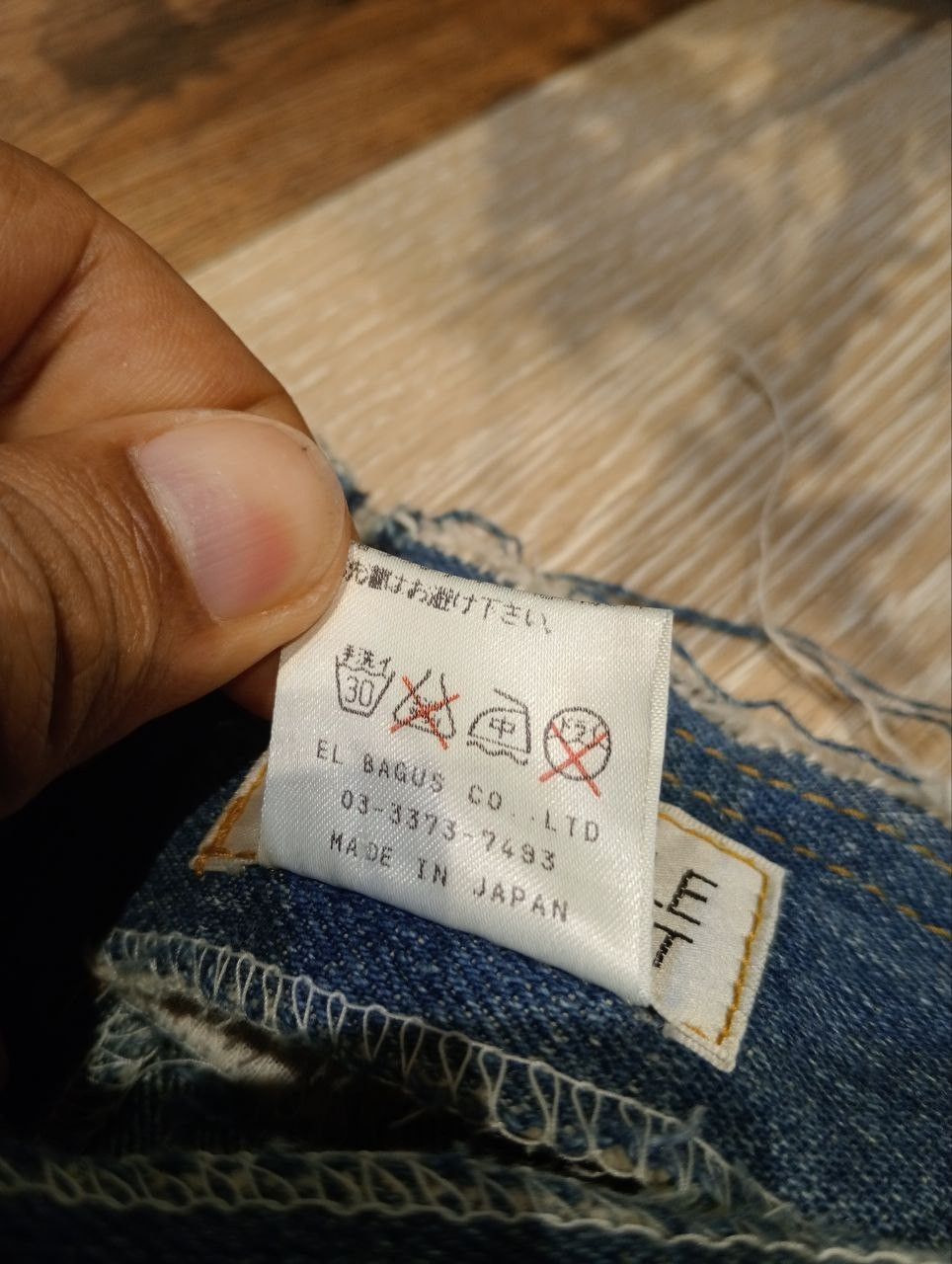 Japanese Brand JUNGLE CAT x LEVI'S DENIM PATCHWORK MIDI SKIRT Size 28" / US 6 / IT 42 - 8 Thumbnail