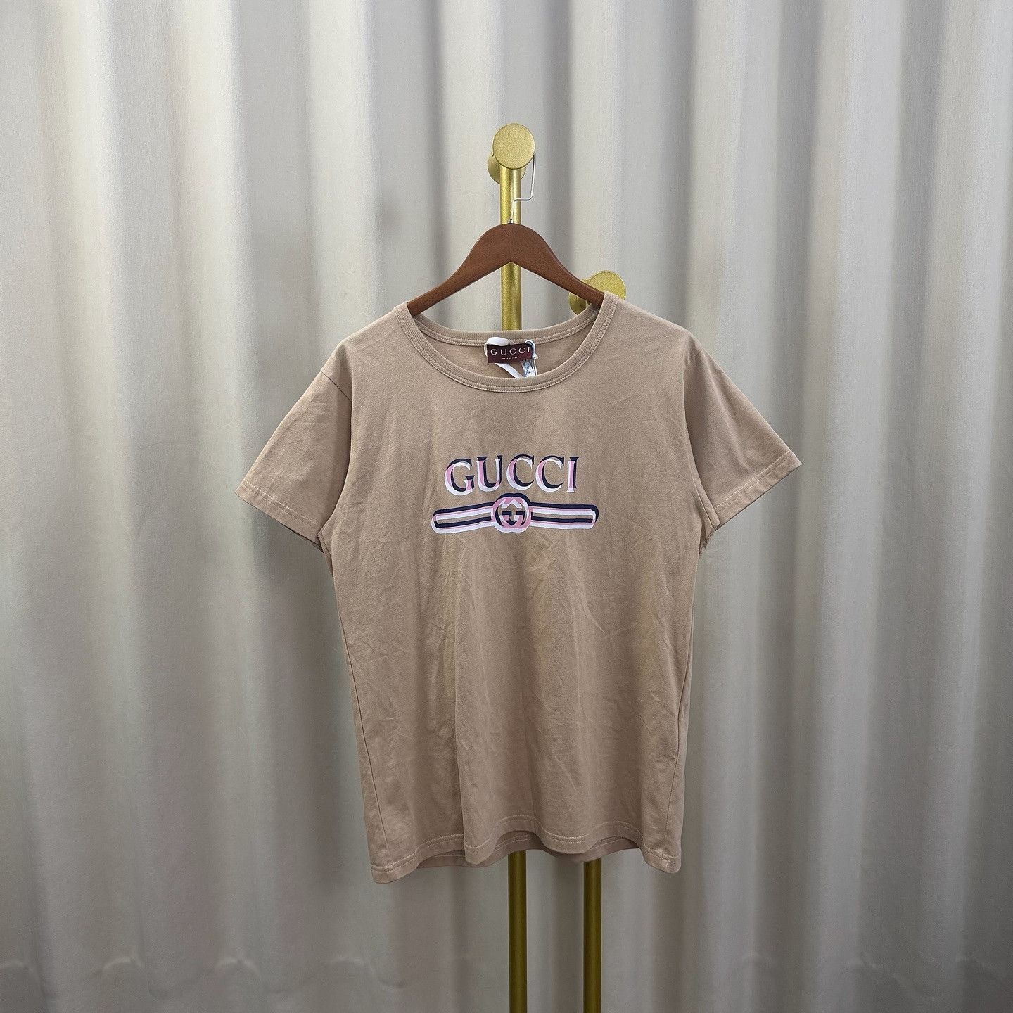 Gucci Gucci Logo Print T-Shirt Beige Size M Size M / US 6-8 / IT 42-44 - 1 Thumbnail