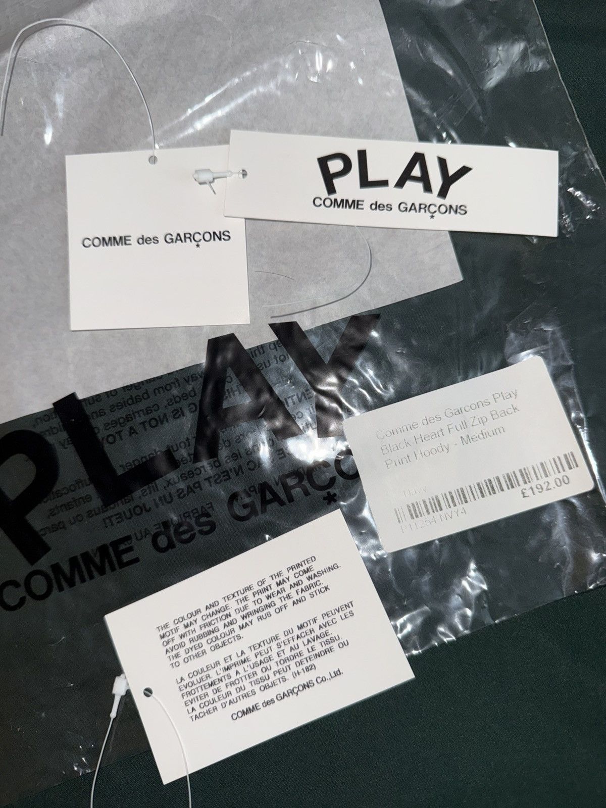 Comme des Garcons PLAY Comme des Garçons PLAY Heart Hoodie Blue and Black Size M Size US M / EU 48-50 / 2 - 16 Thumbnail