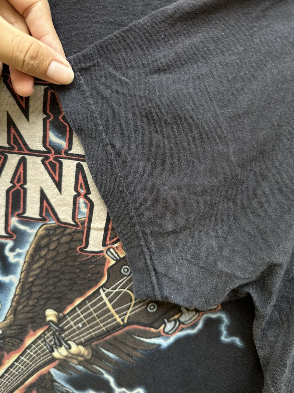 Band Tees Vintage Band Lynyrd Skynyrd Thunder Faded Tee Size US XL / EU 56 / 4 - 3 Thumbnail