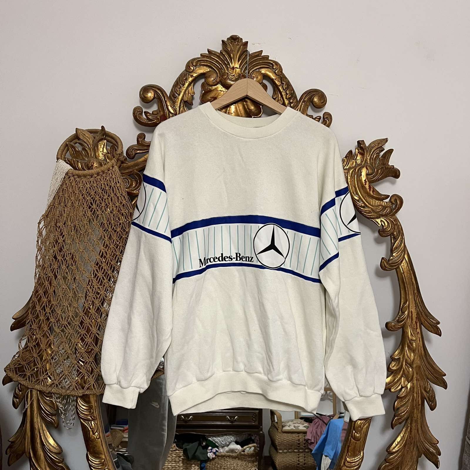 Vintage Vintage 90's Mercedes Benz Boxy Sweatshirt XL Size US XL / EU 56 / 4 - 1 Thumbnail