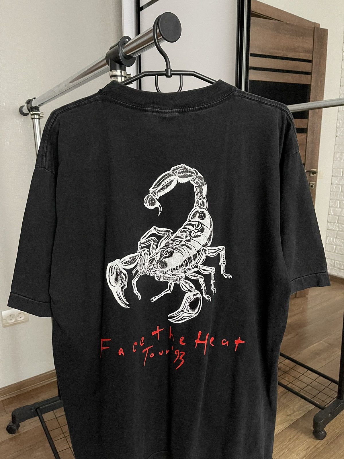 Band Tees 1993 Scorpions Vintage Face The Heat Tour Band T-Shirt Tee Size US XL / EU 56 / 4 - 9 Thumbnail